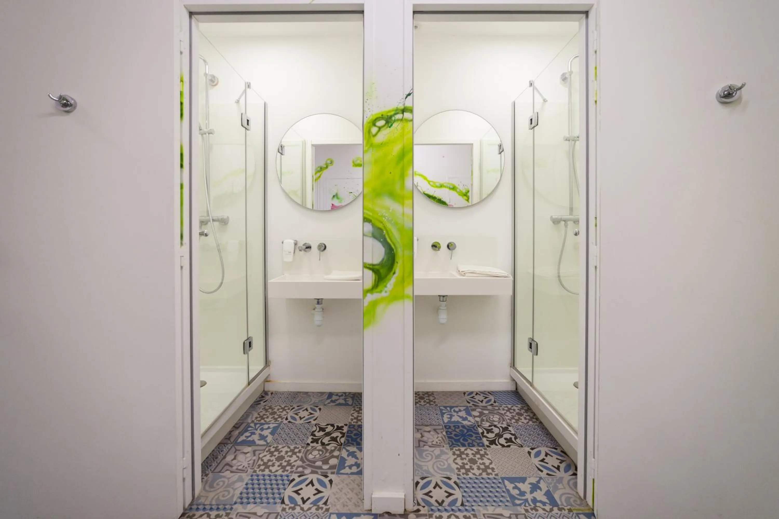 Shower in JO&JOE Hossegor