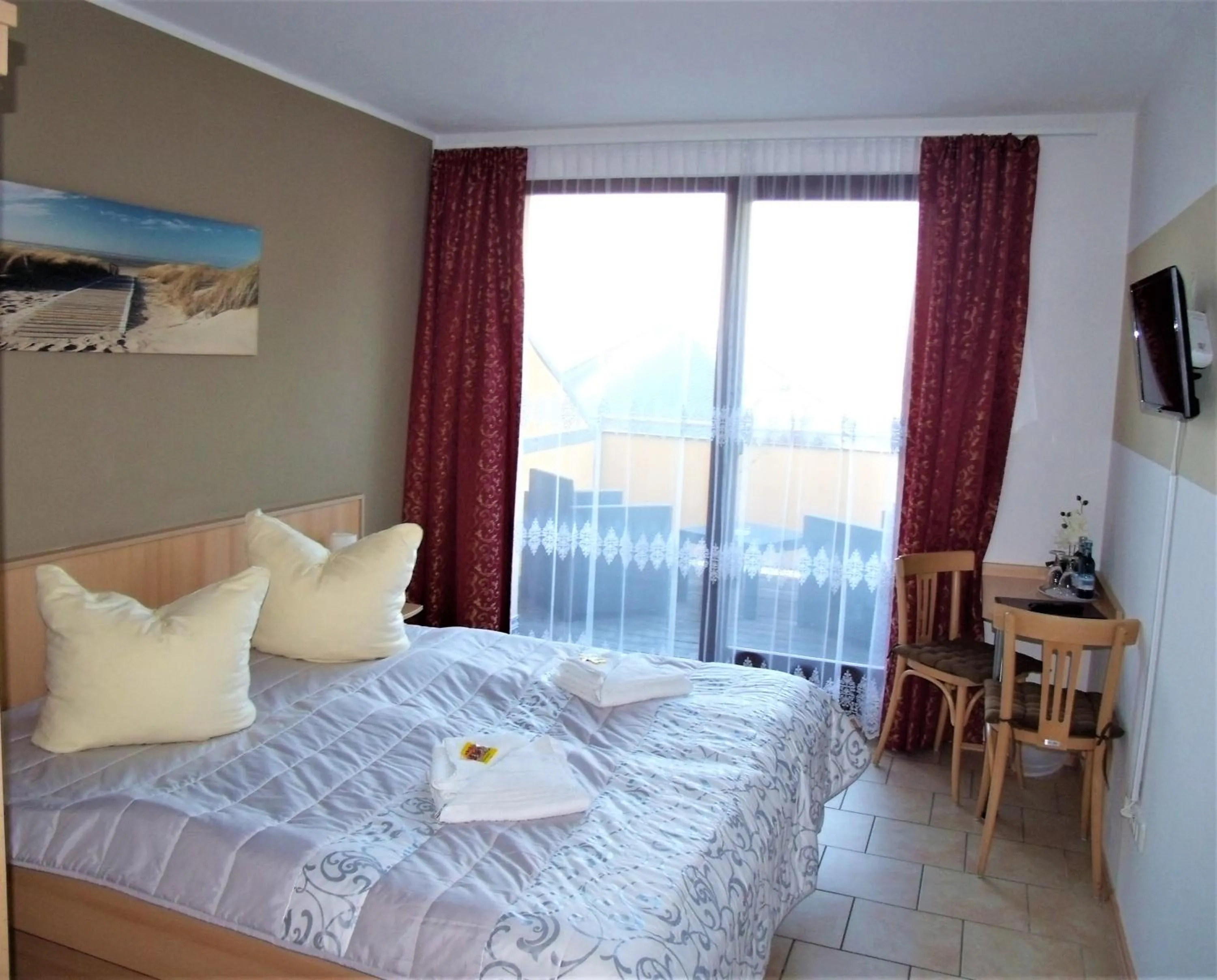 Bed in Hotel Bergmühle