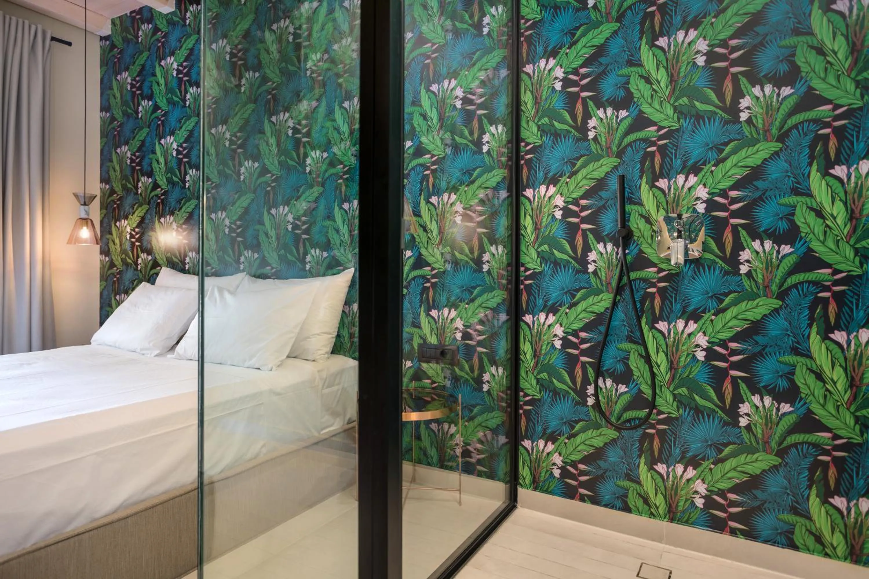 Shower, Bed in Agave Boutique Hotel