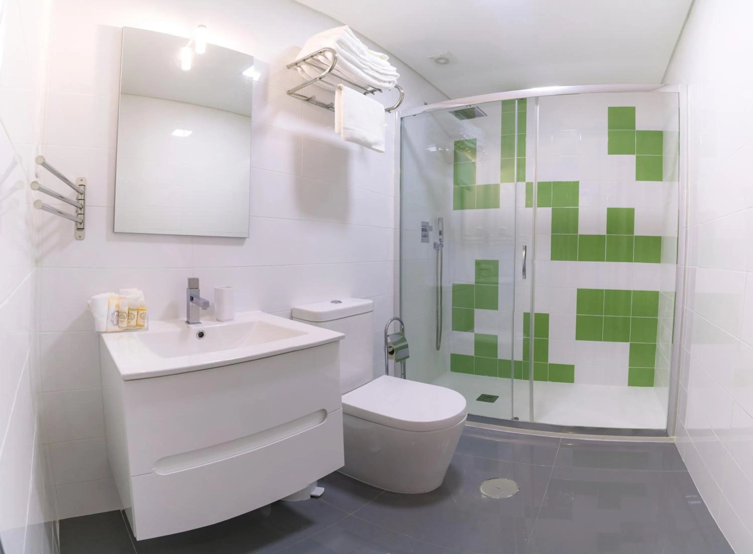 Bracara Guest House "Mosteiro" - "Falperra"