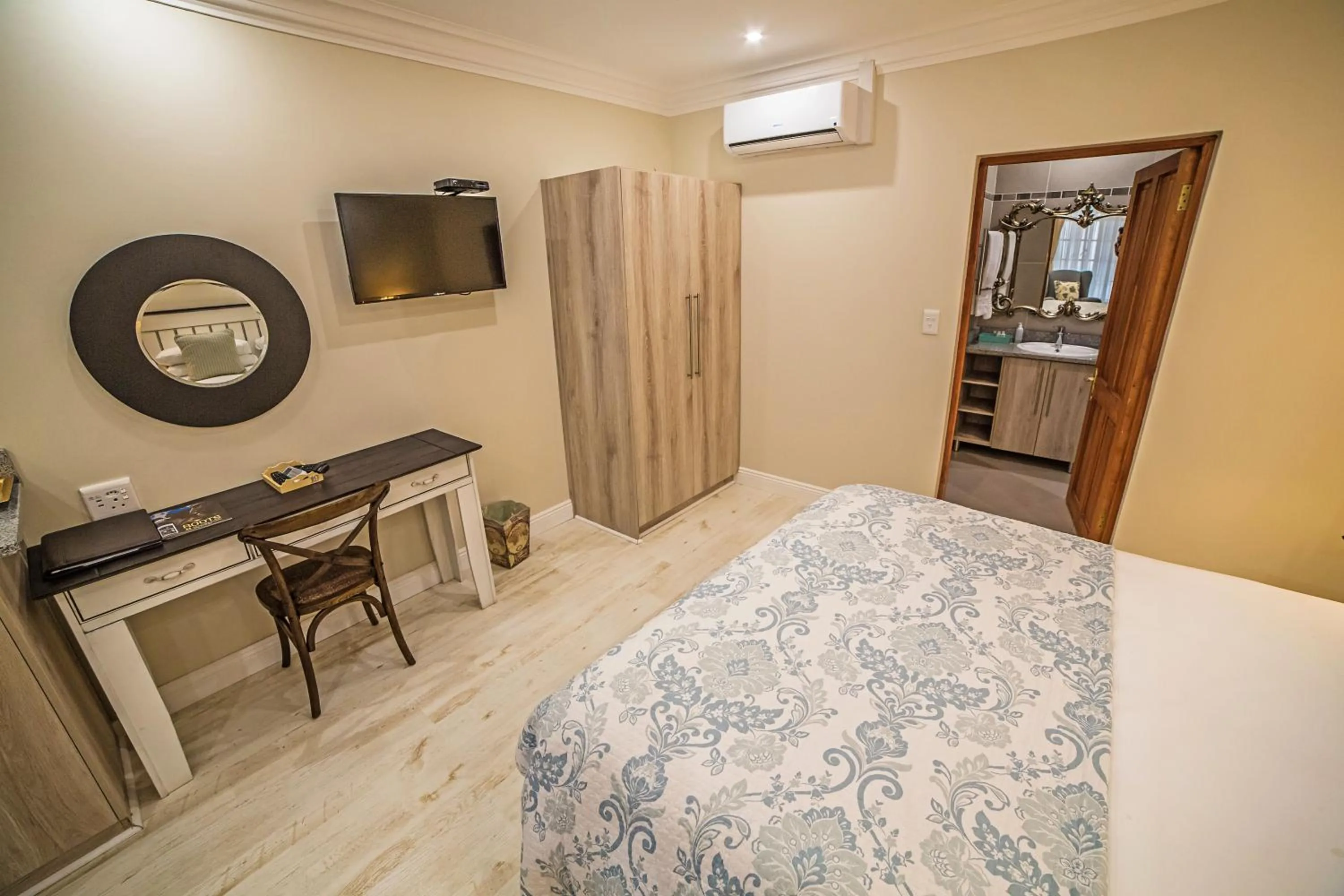 Bedroom, Bed in AnnVilla Guesthouse