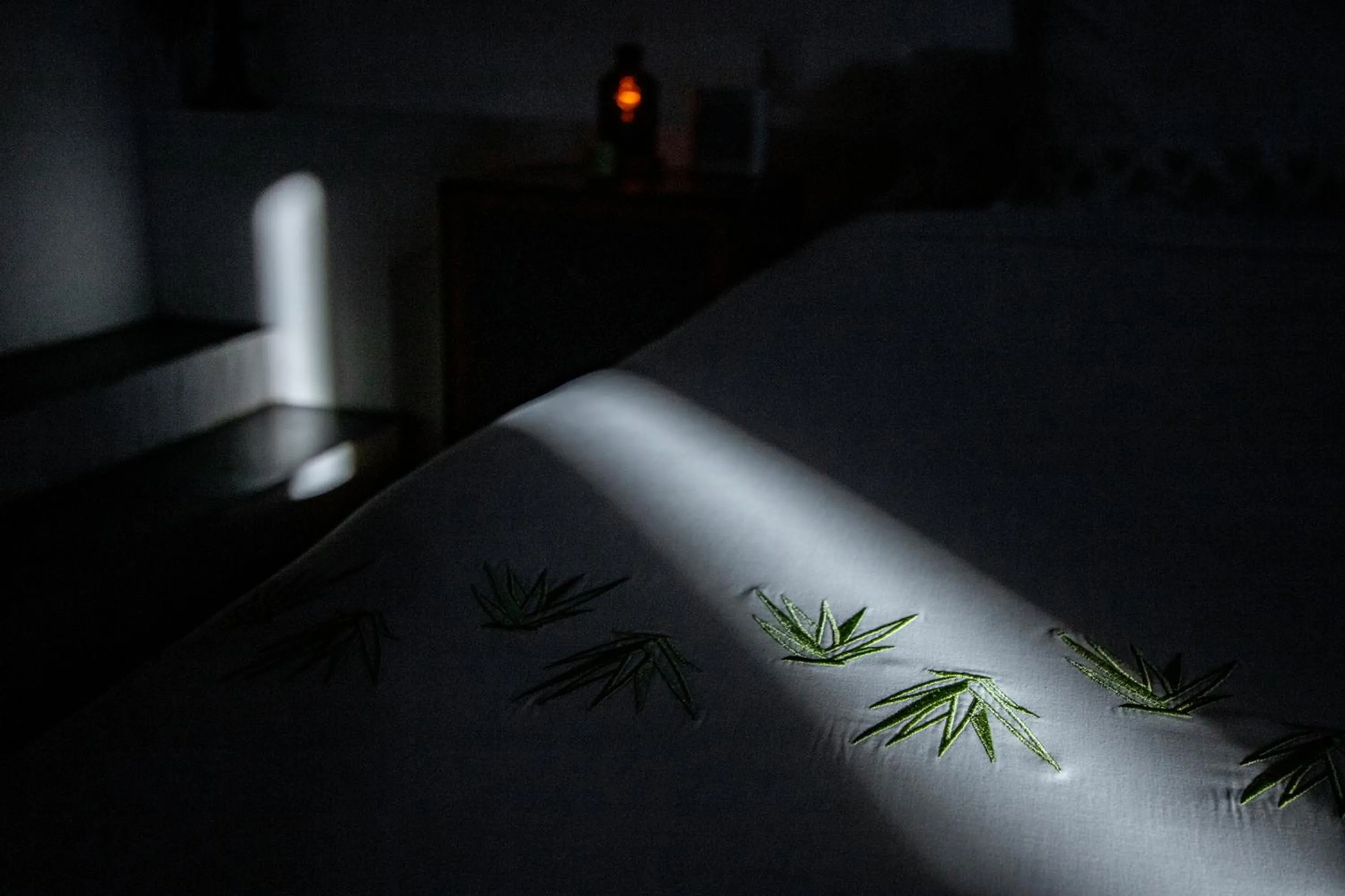 Bed in Hotel Los Amantes