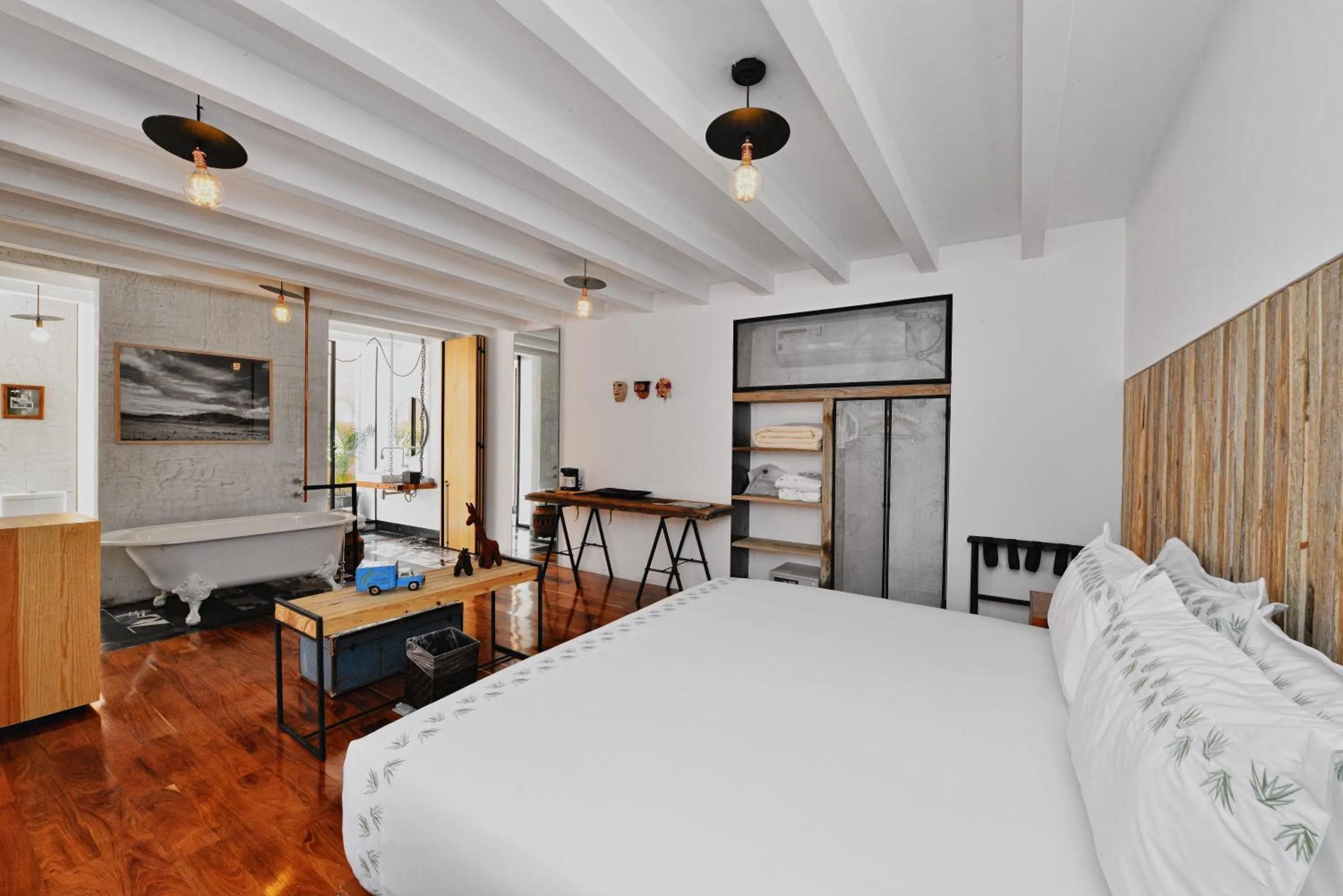 Bed in Hotel Los Amantes