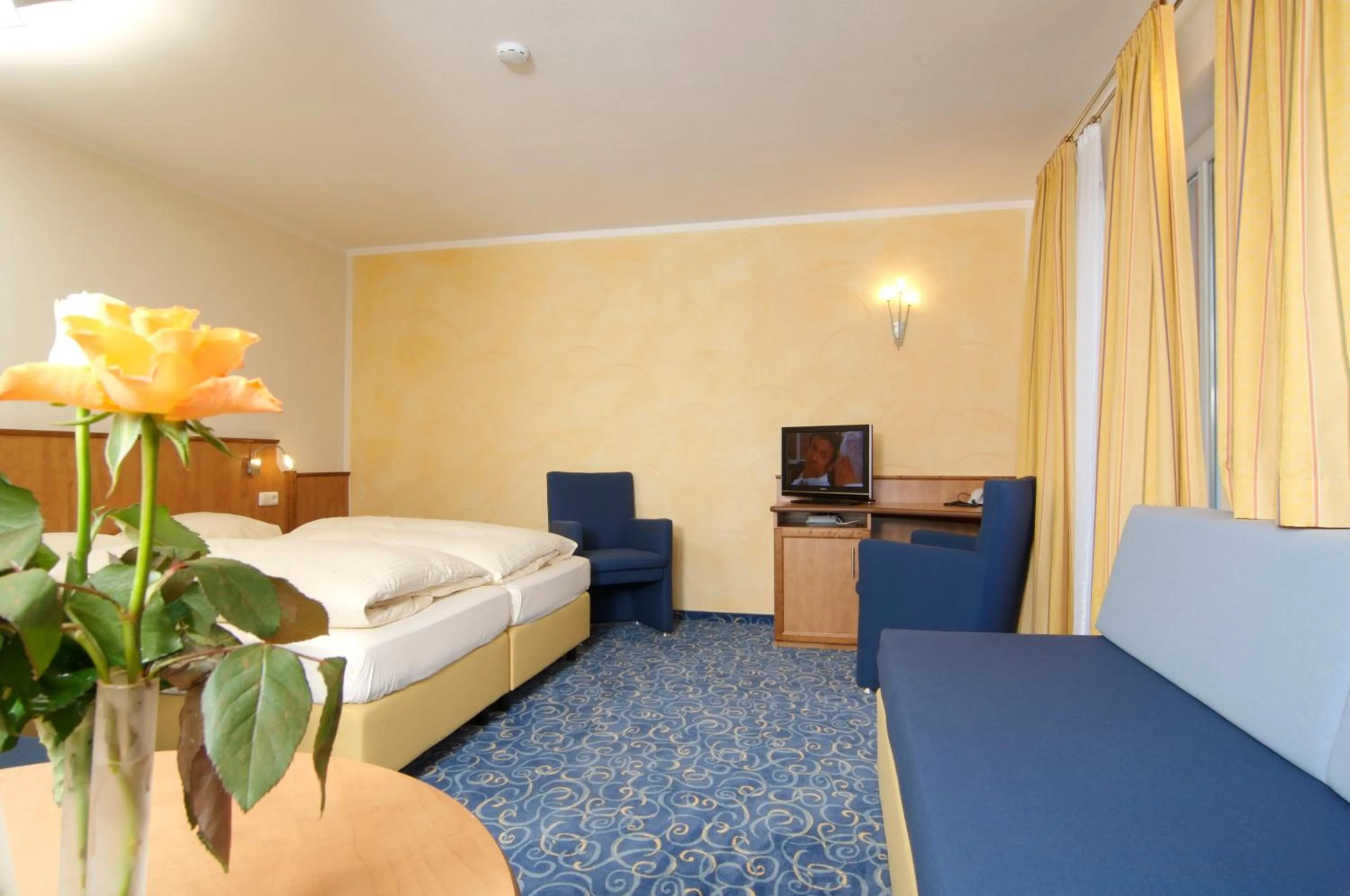 Photo of the whole room, Bed in Hotel Gasthof Seefelder Hof