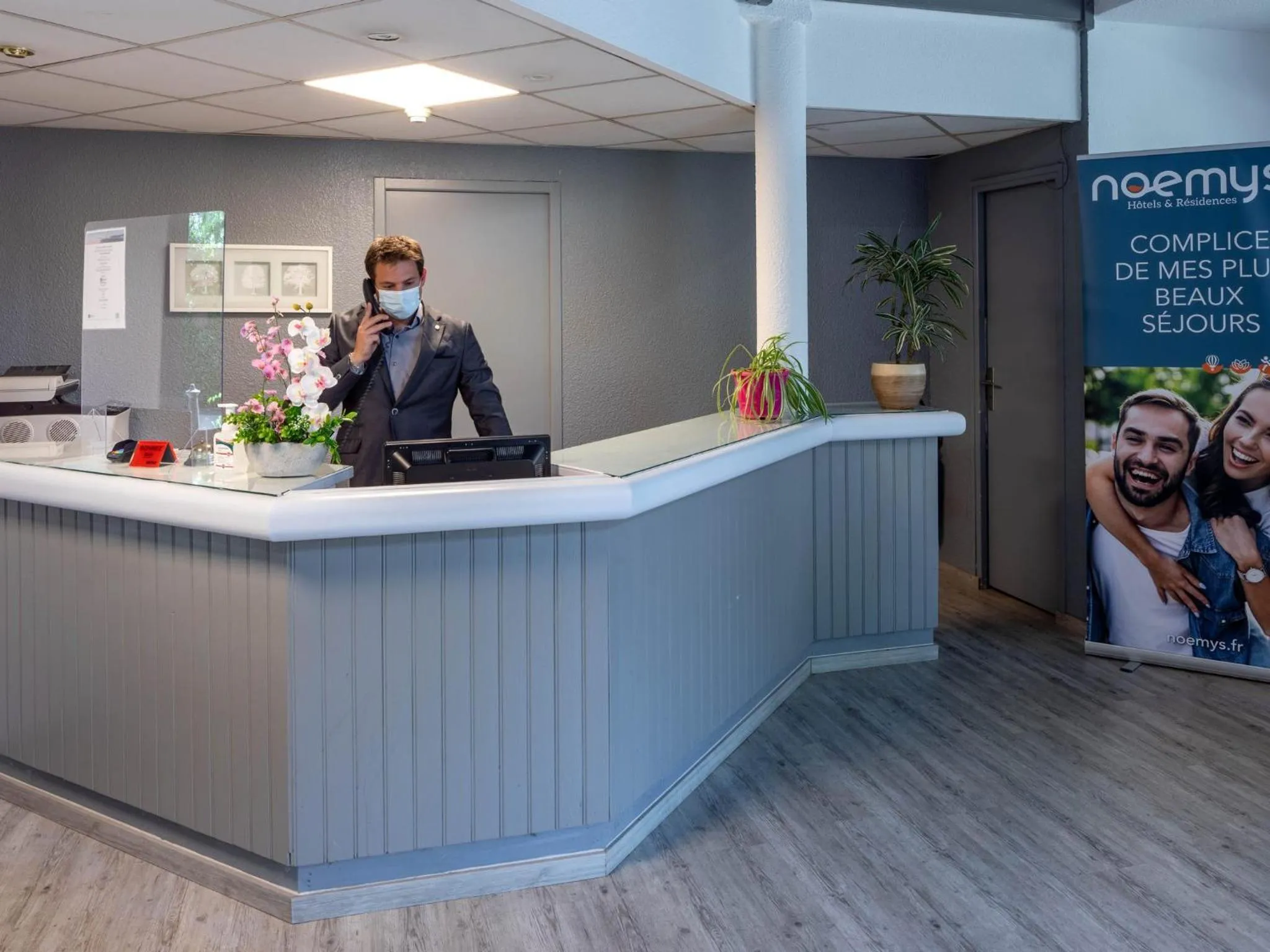 Lobby or reception in Noemys Viviers-du-lac