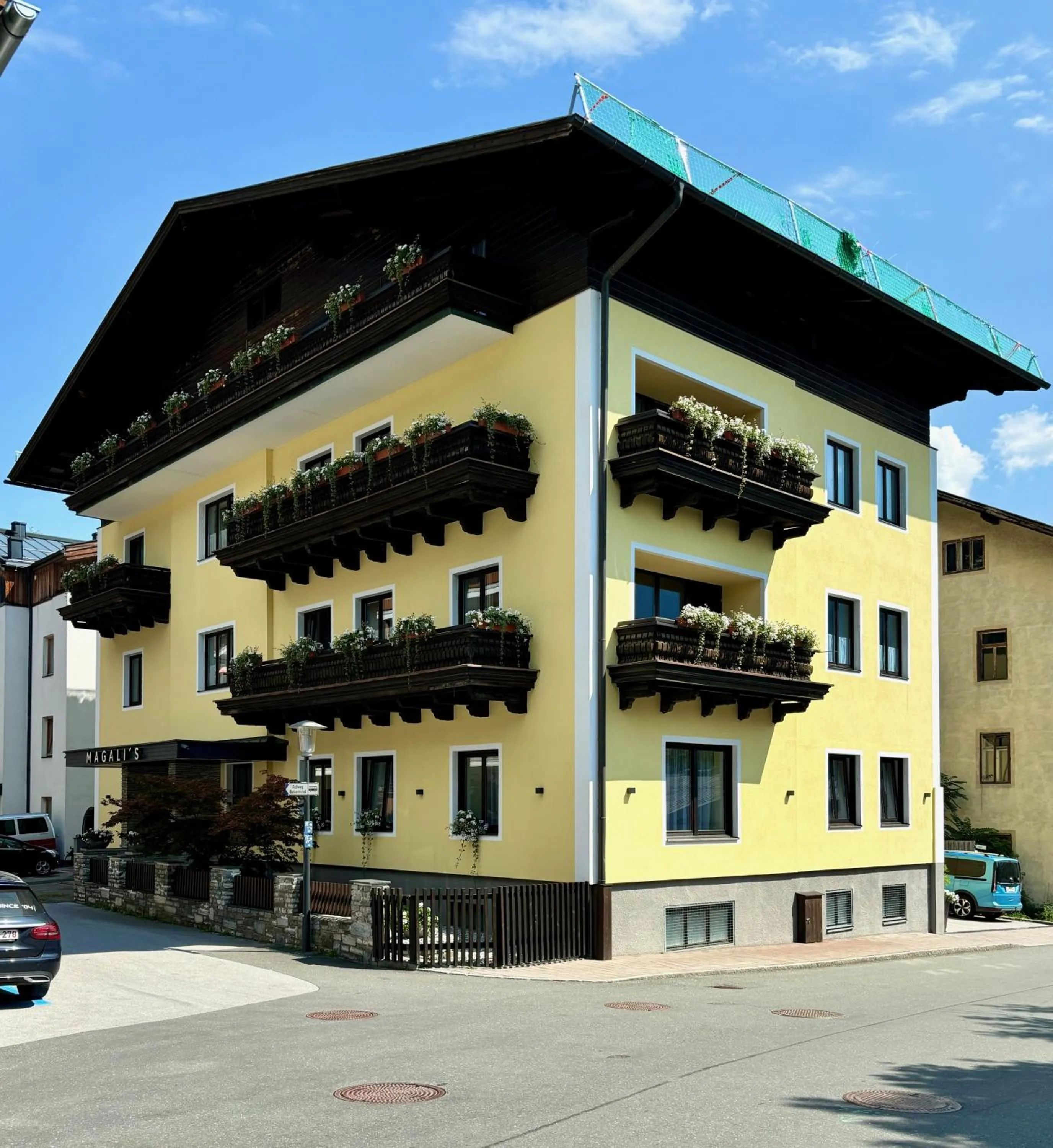 Property building in Magali's, Bed & Breakfast - inclusive Summer Card