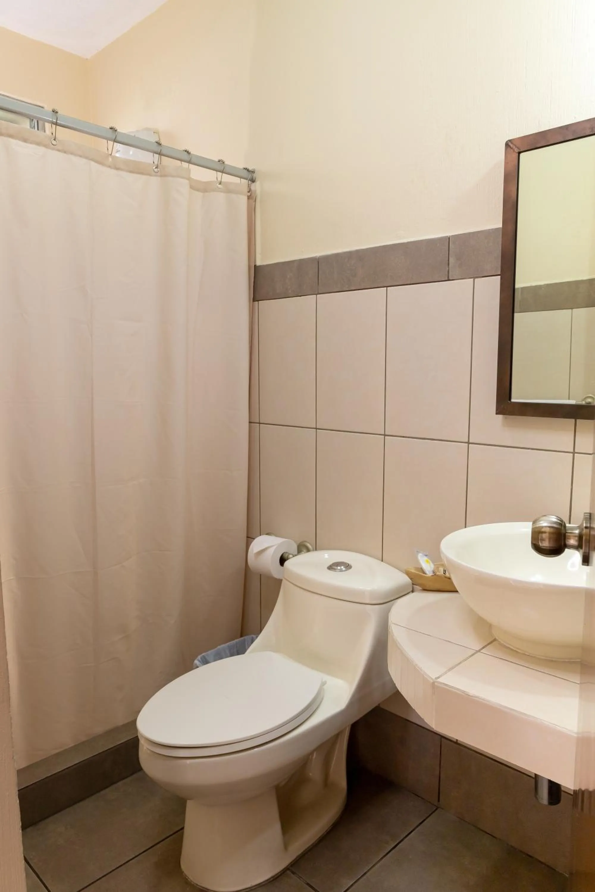 Double or Twin Room in Hostal Donde Regina