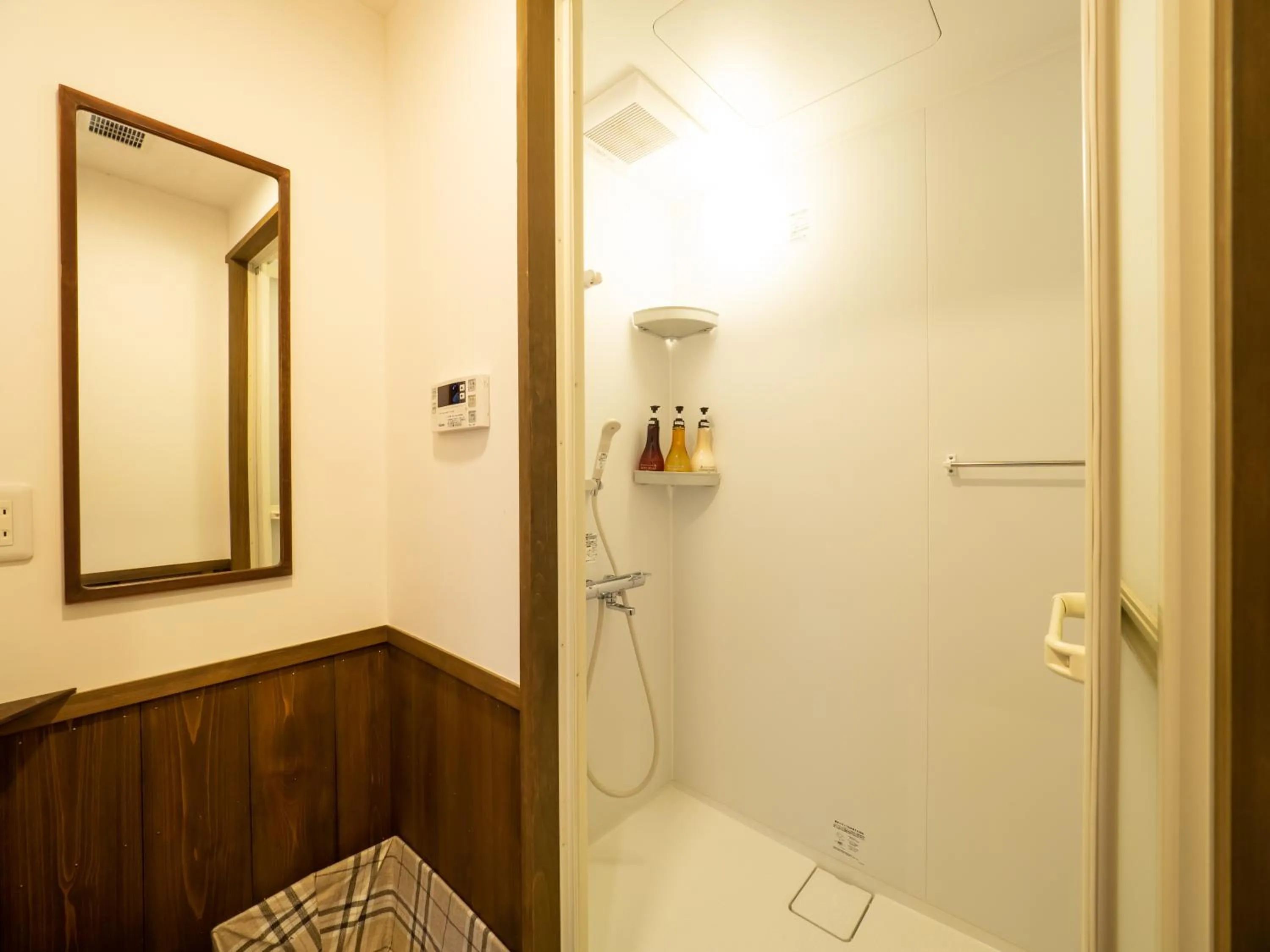 Inase Otsu Machiya Bed and Breakfast