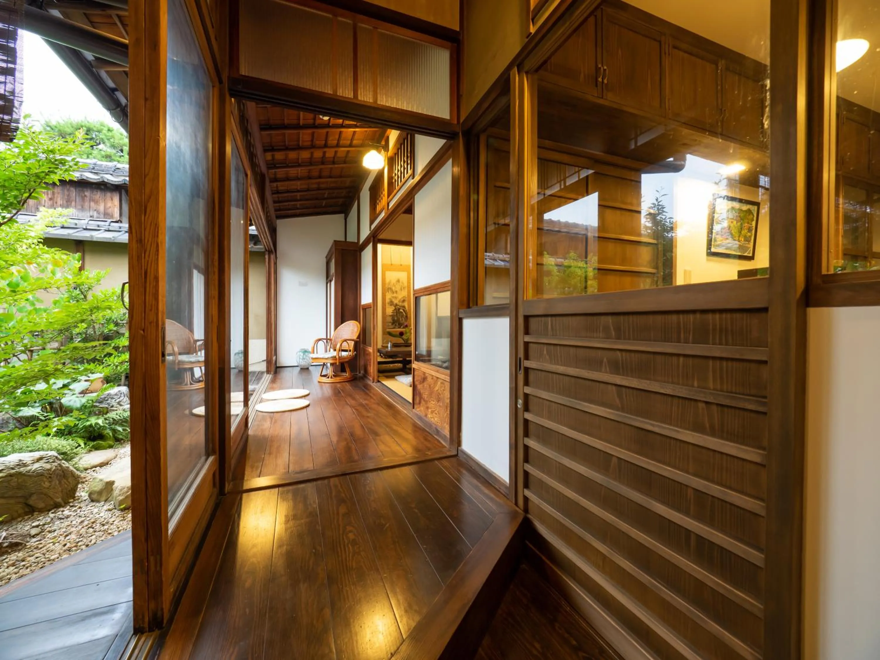 Inase Otsu Machiya Bed and Breakfast