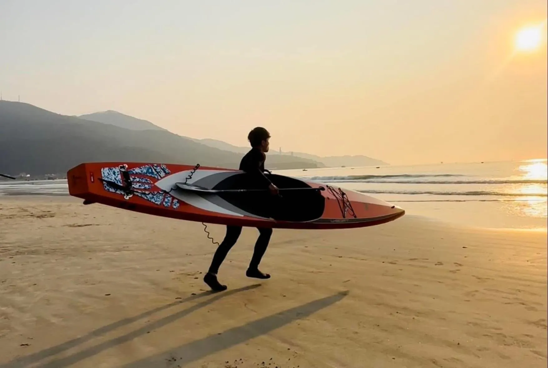 Windsurfing in Trang Ngan Hotel by THG