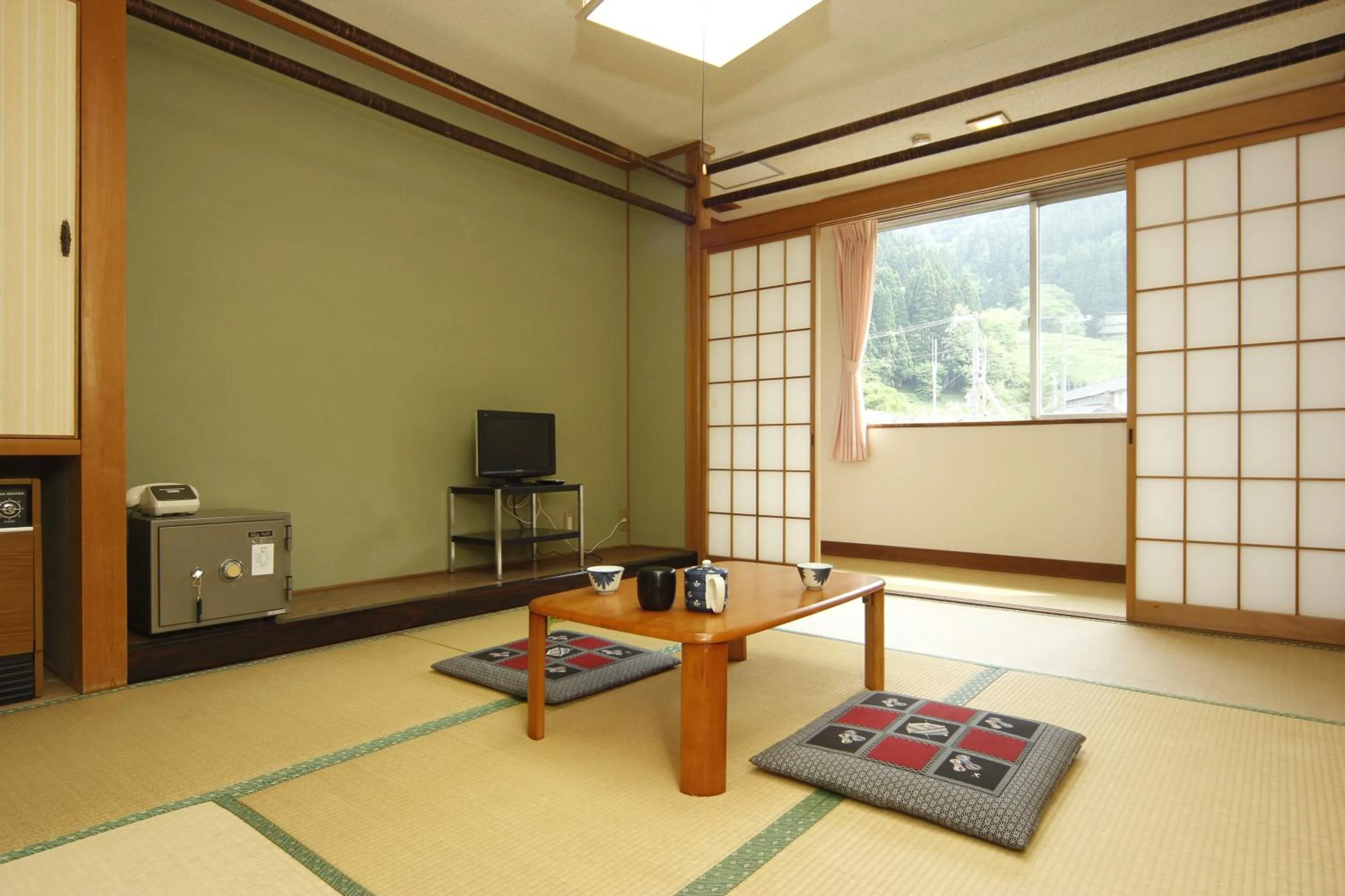 Photo of the whole room in Kadoya Shinkan