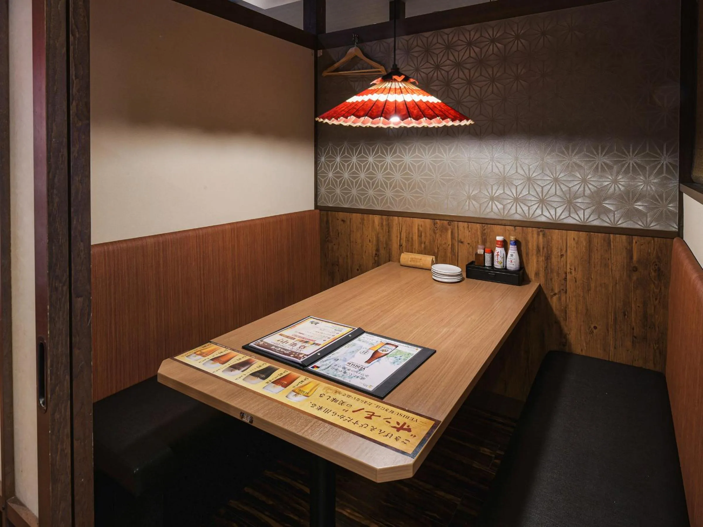 Restaurant/places to eat in Vessel Inn Shigamoriyama Station