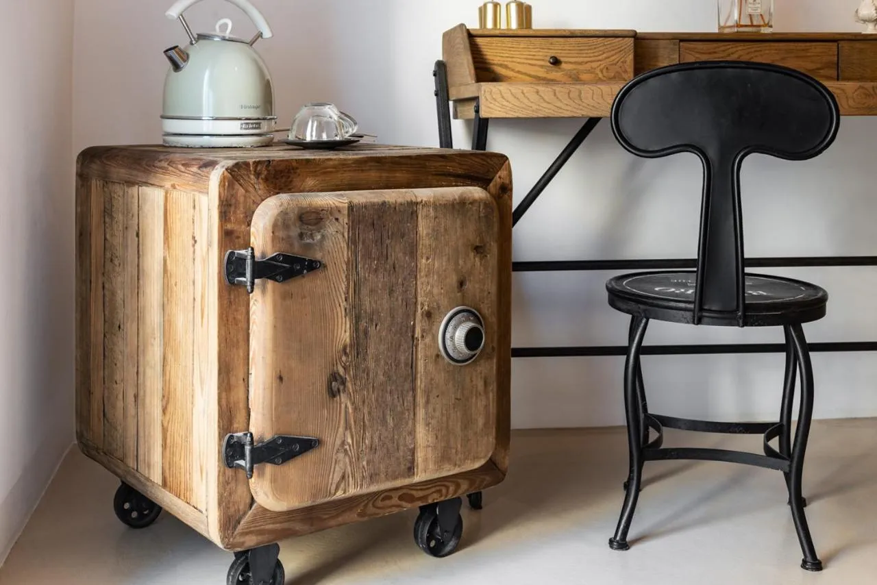 Decorative detail in Palazzo Sant'Anna Lecce