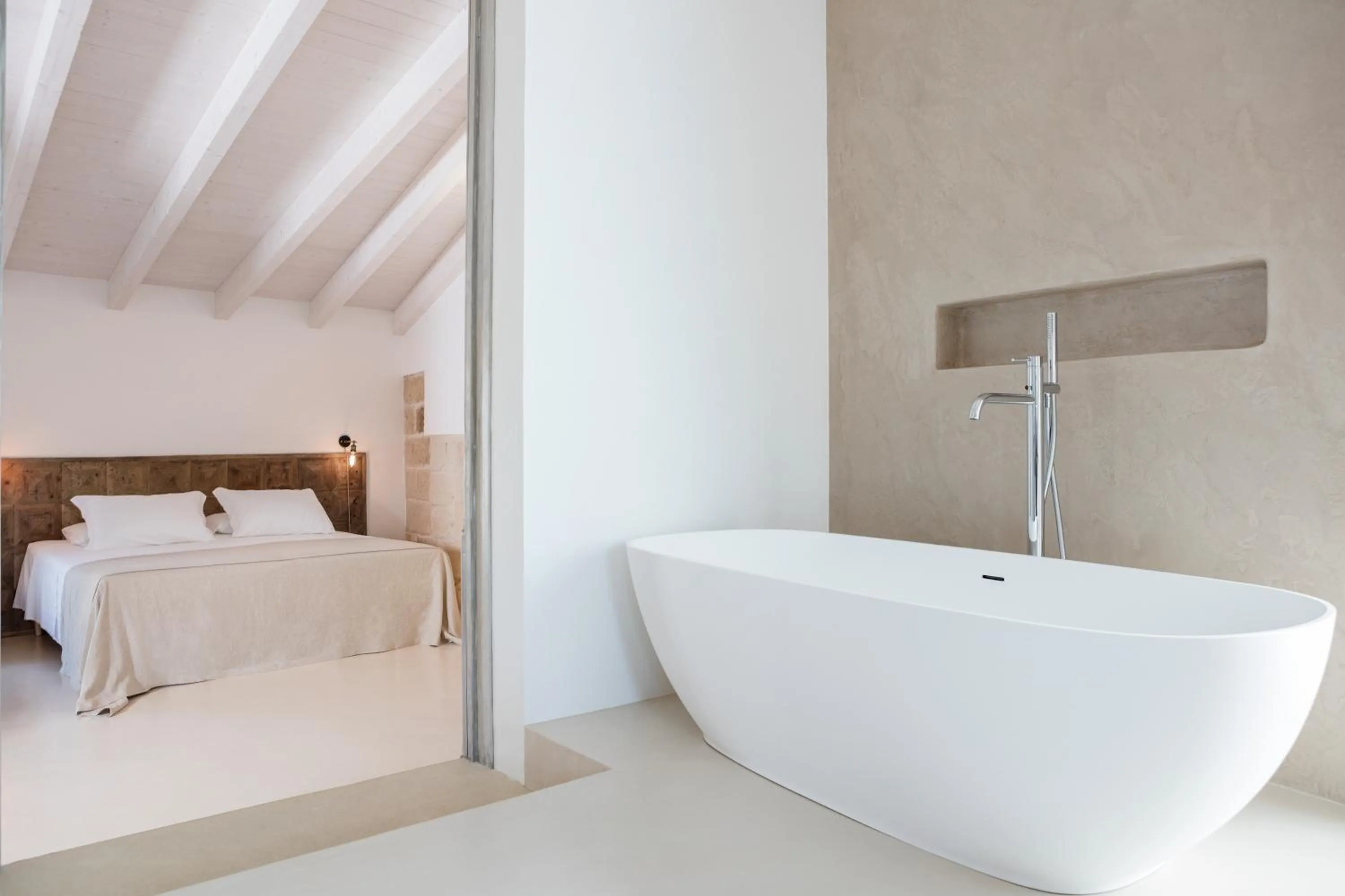 Bathroom, Bed in Palazzo Sant'Anna Lecce