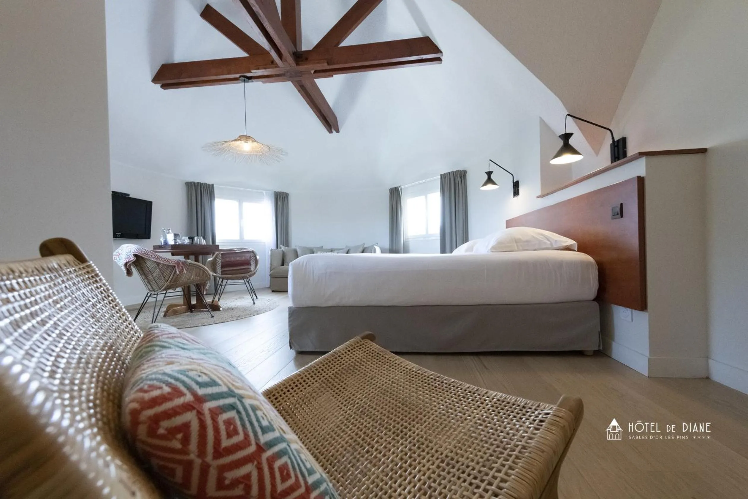 Photo of the whole room, Bed in Hotel De Diane