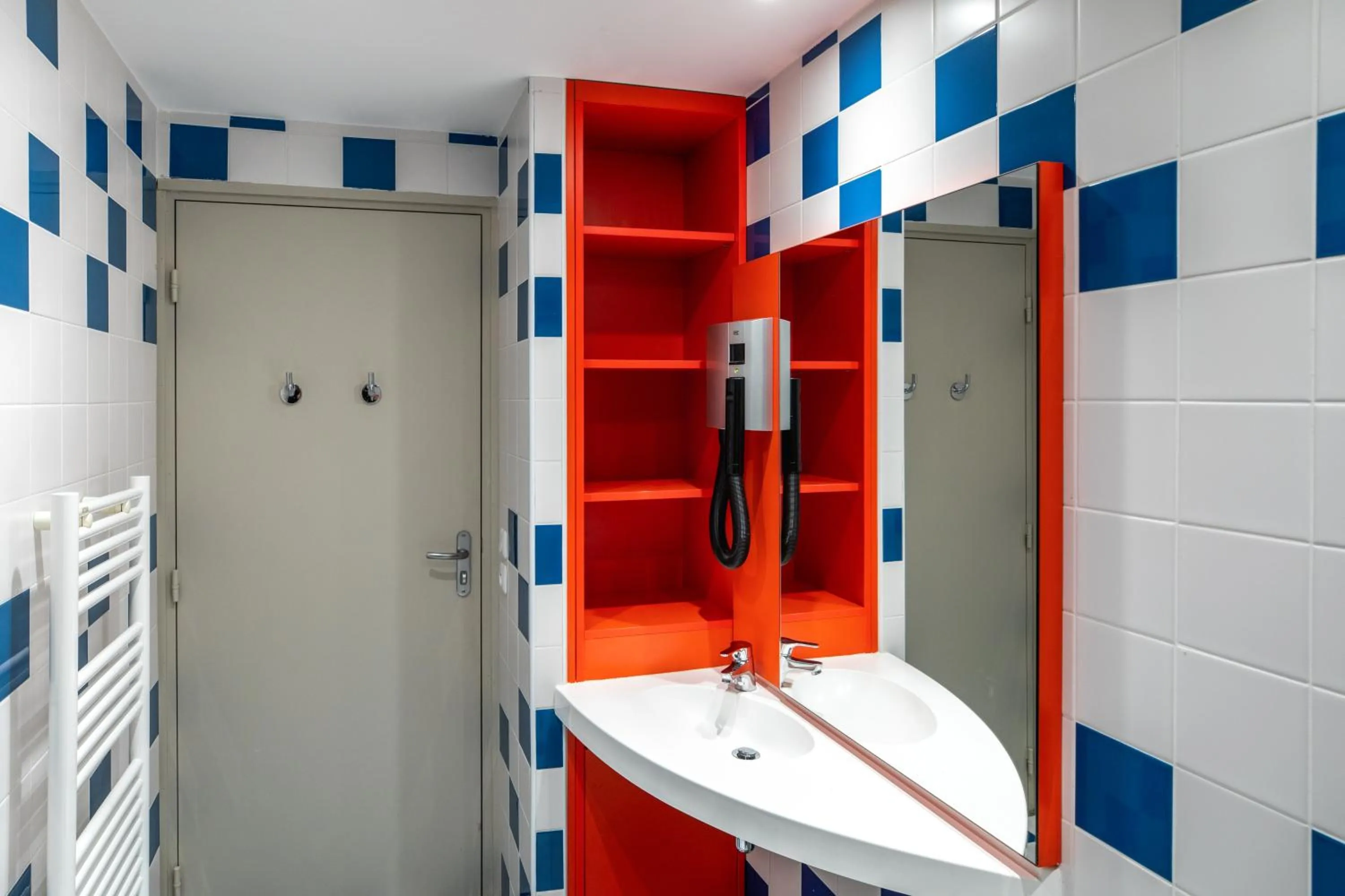 Bathroom in SOWELL Family Riviera