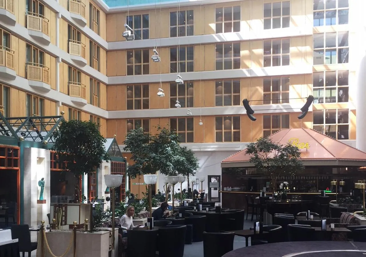 Lounge or bar in Radisson Blu Scandinavia Hotel, Göteborg