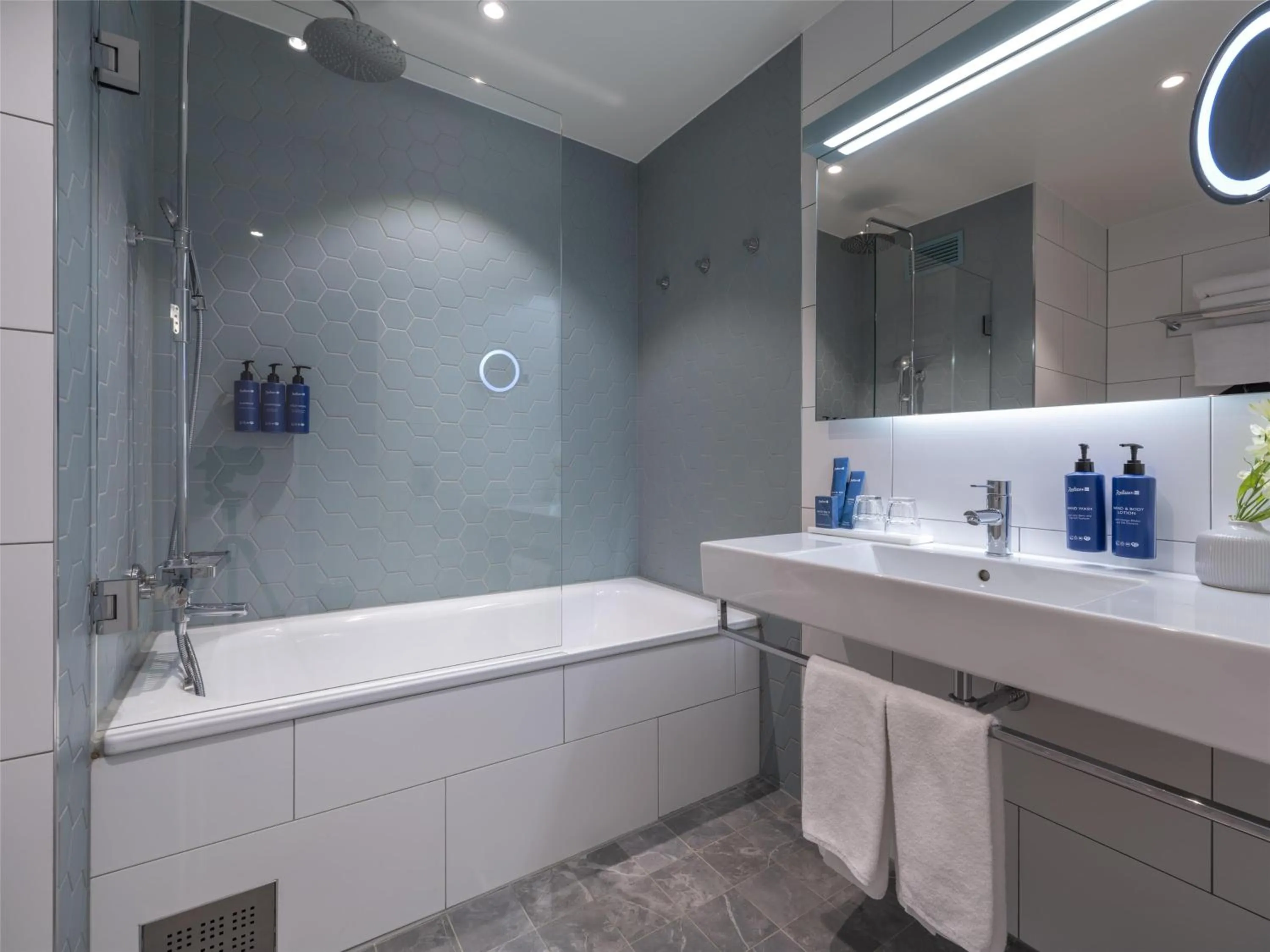 Bathroom in Radisson Blu Scandinavia Hotel, Göteborg