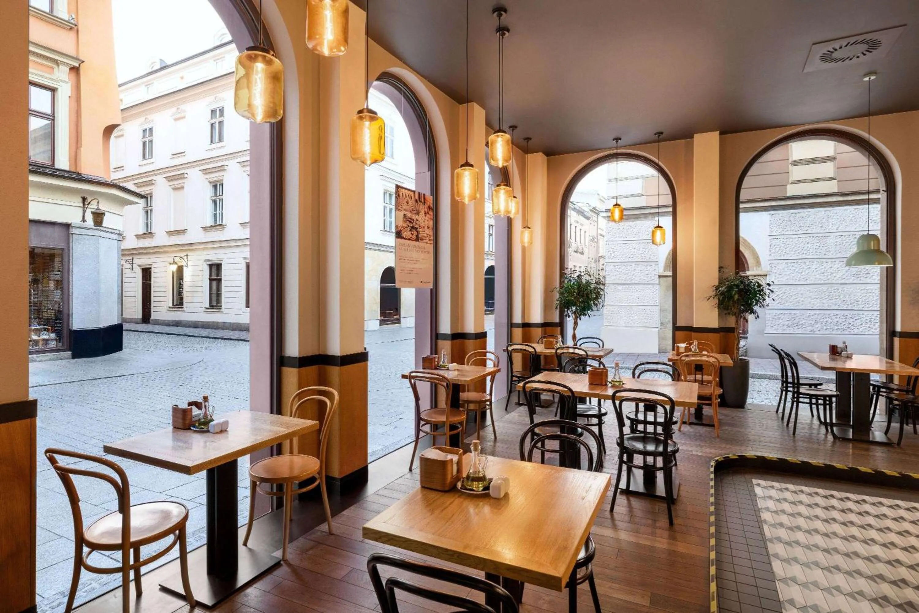Restaurant/places to eat in Wyndham Grand Krakow Old Town