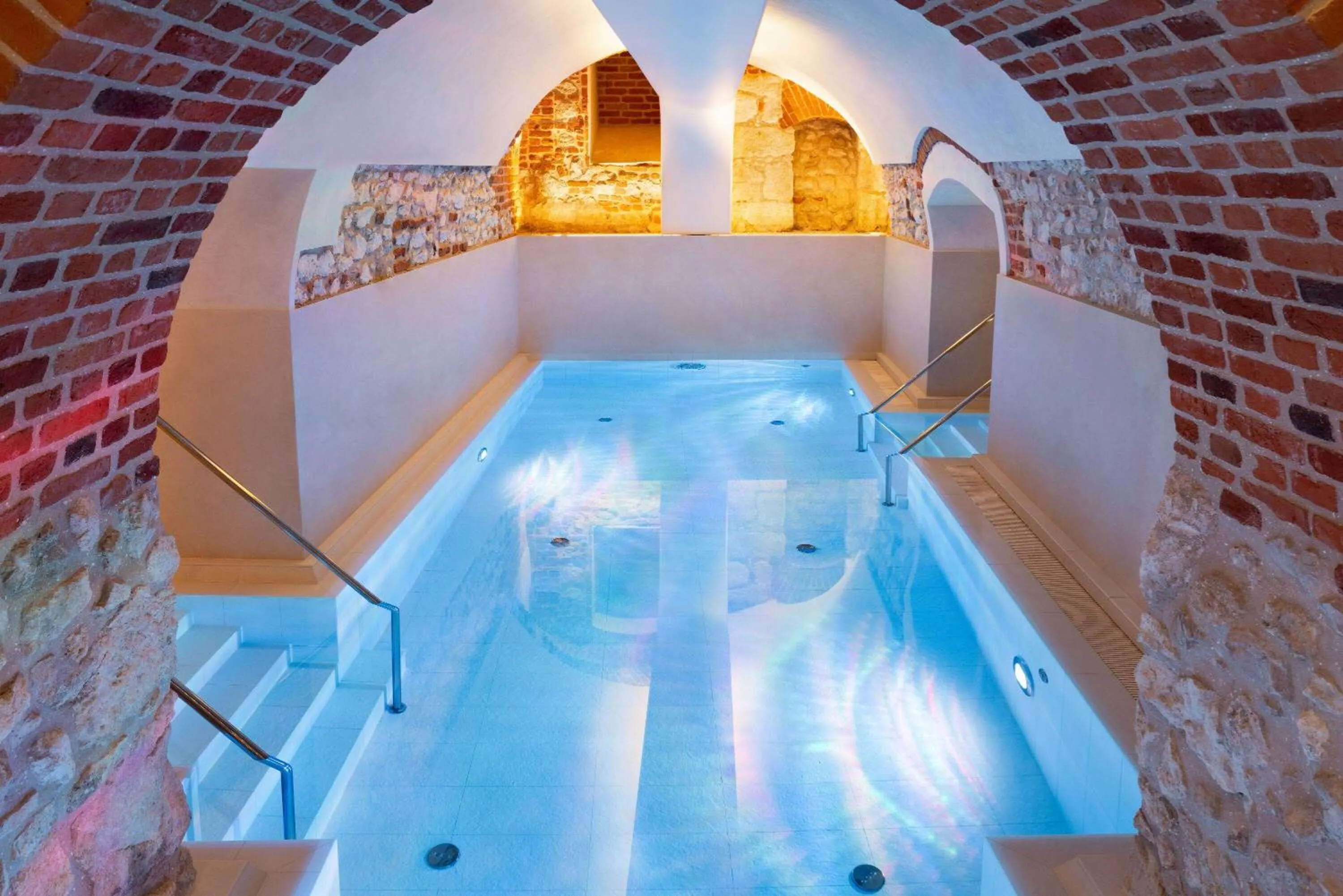 Swimming pool in Wyndham Grand Krakow Old Town