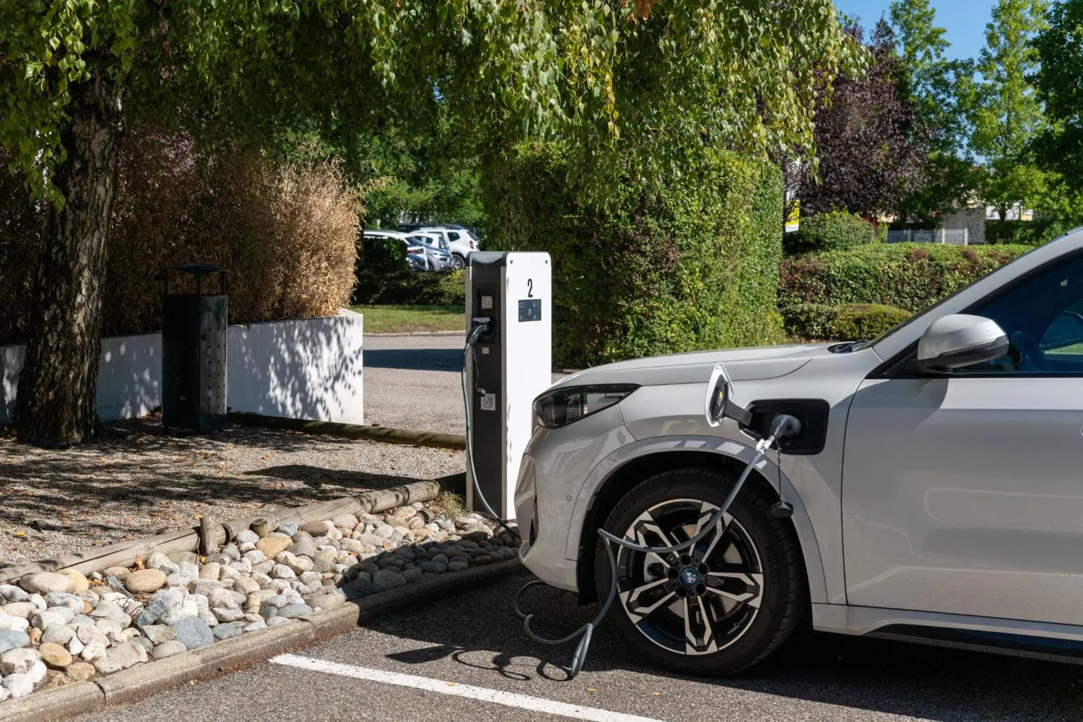 Parking in Hôtel des Trois Massifs