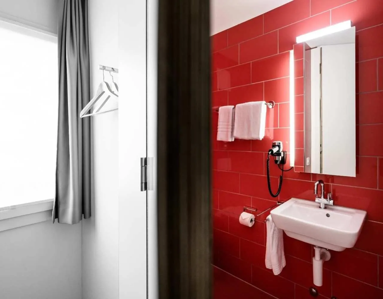 Bathroom in Hotel Bauernhof - Self Check-In Hotel