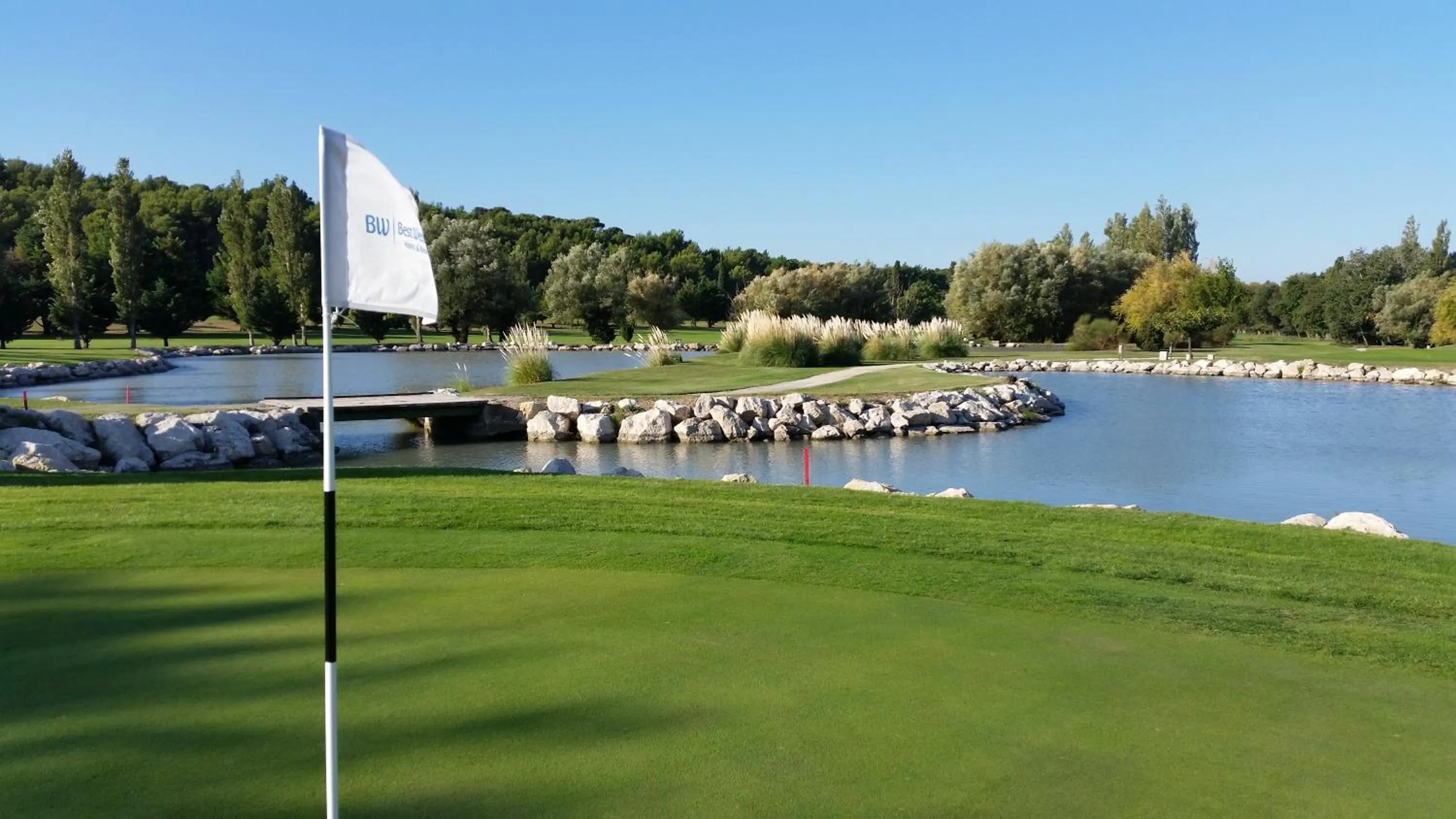 Golfcourse in Best Western Hôtel Aurélia