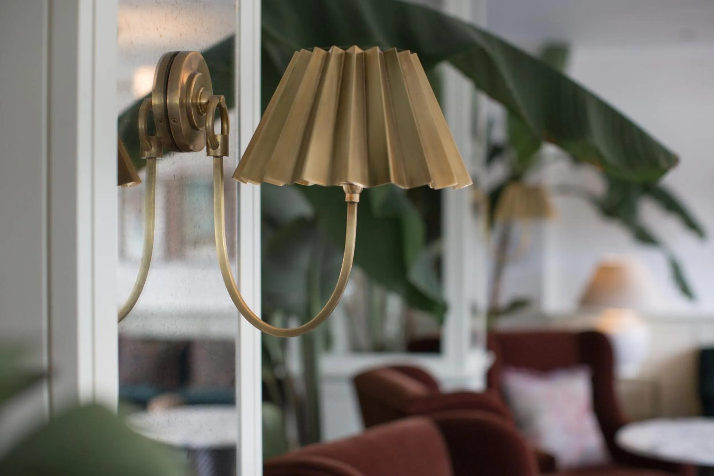 Lounge or bar, Bed in Dart Marina Hotel