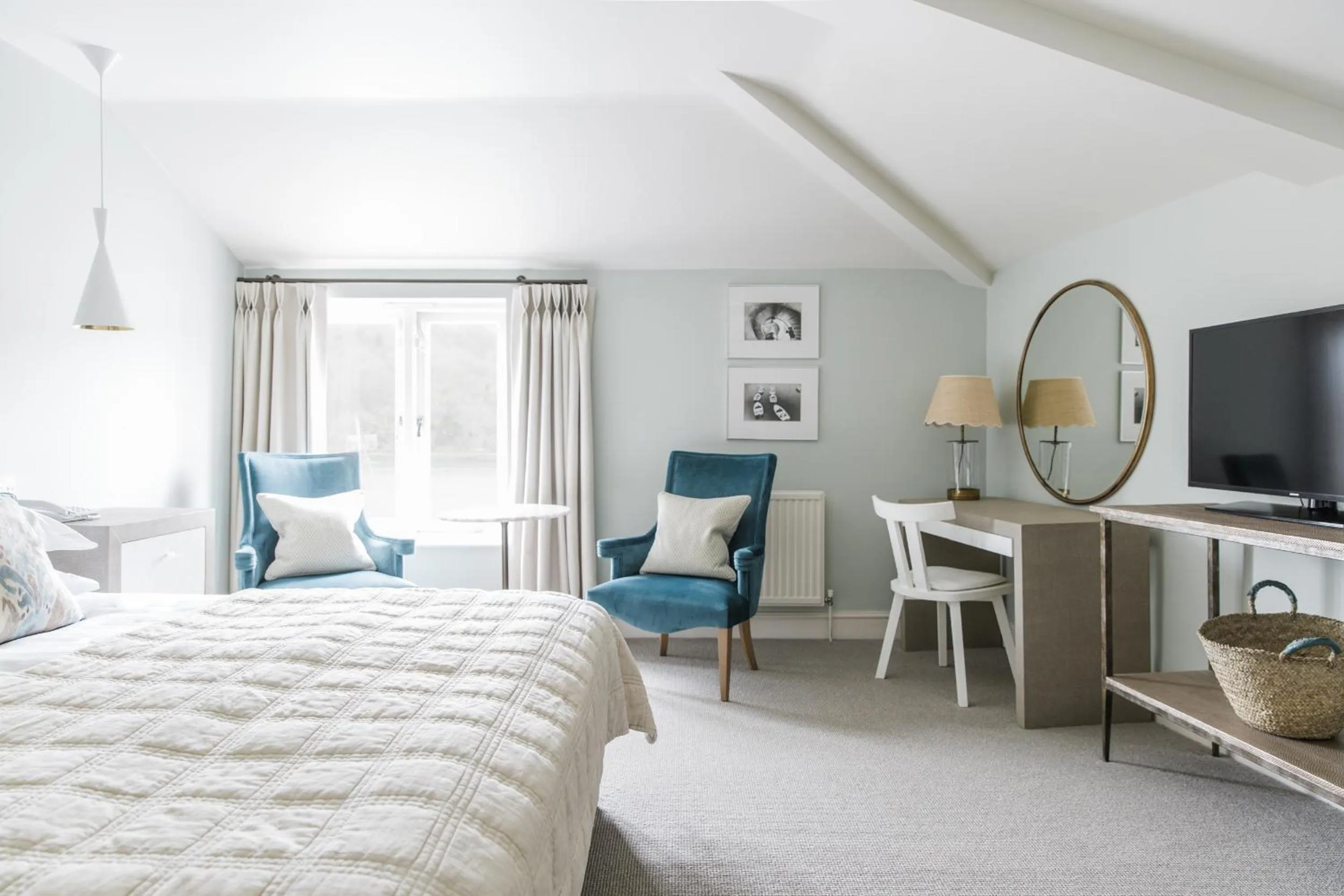 Bed in Dart Marina Hotel