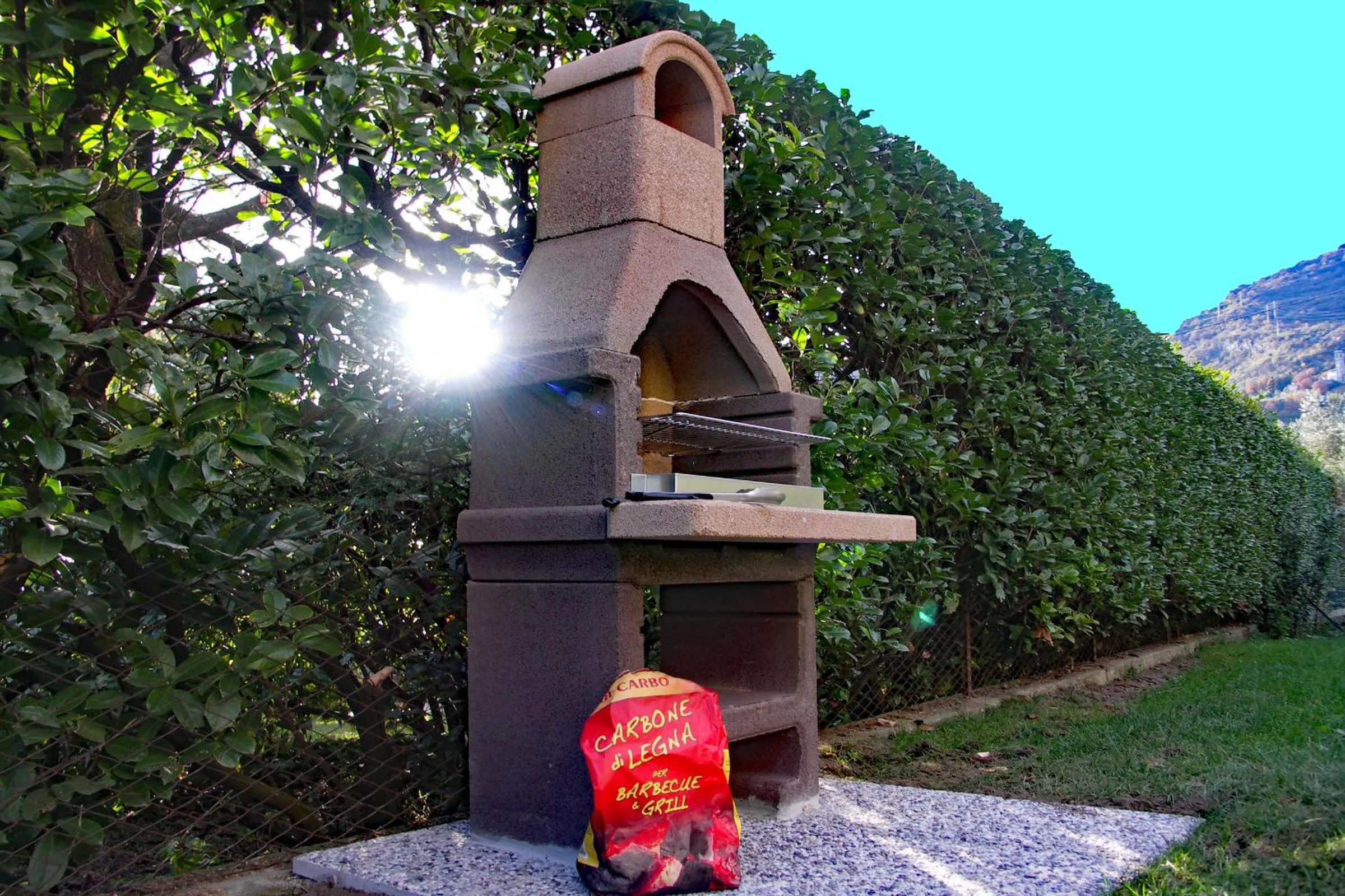 BBQ facilities in Lenno Dolcelago