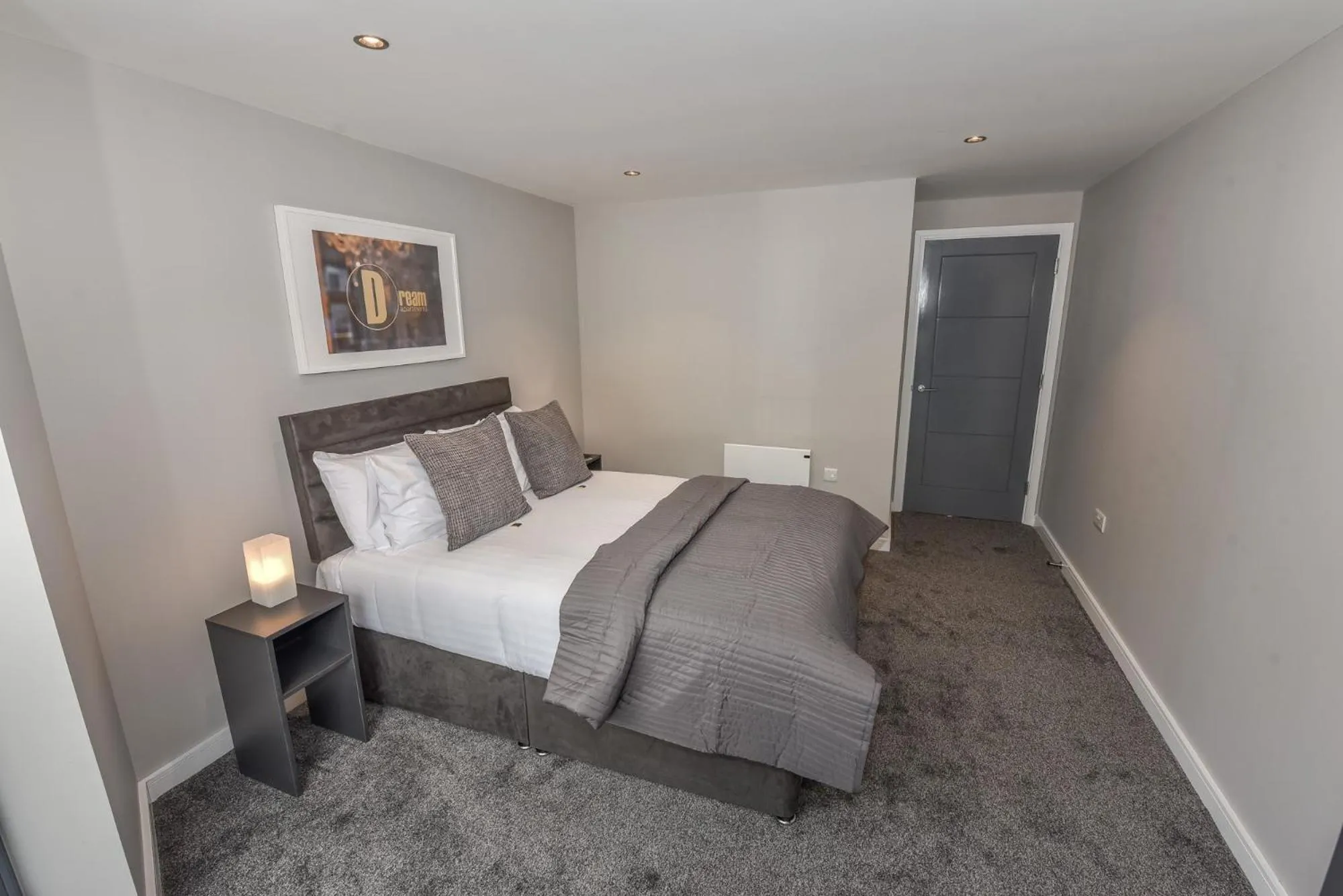 Bed in Dream Apartments St Thomas Hall