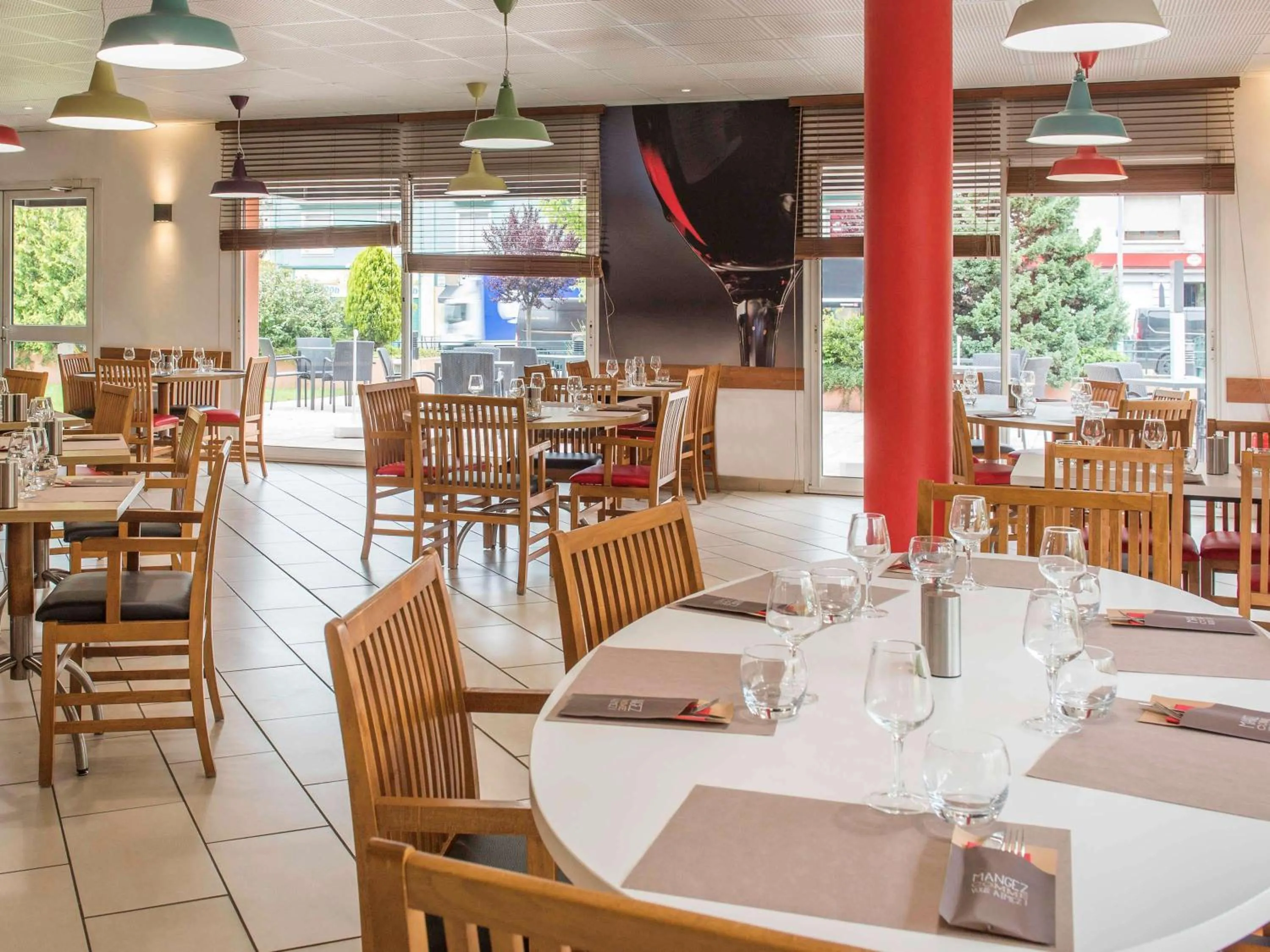 Restaurant/places to eat in ibis La Bresse Gérardmer