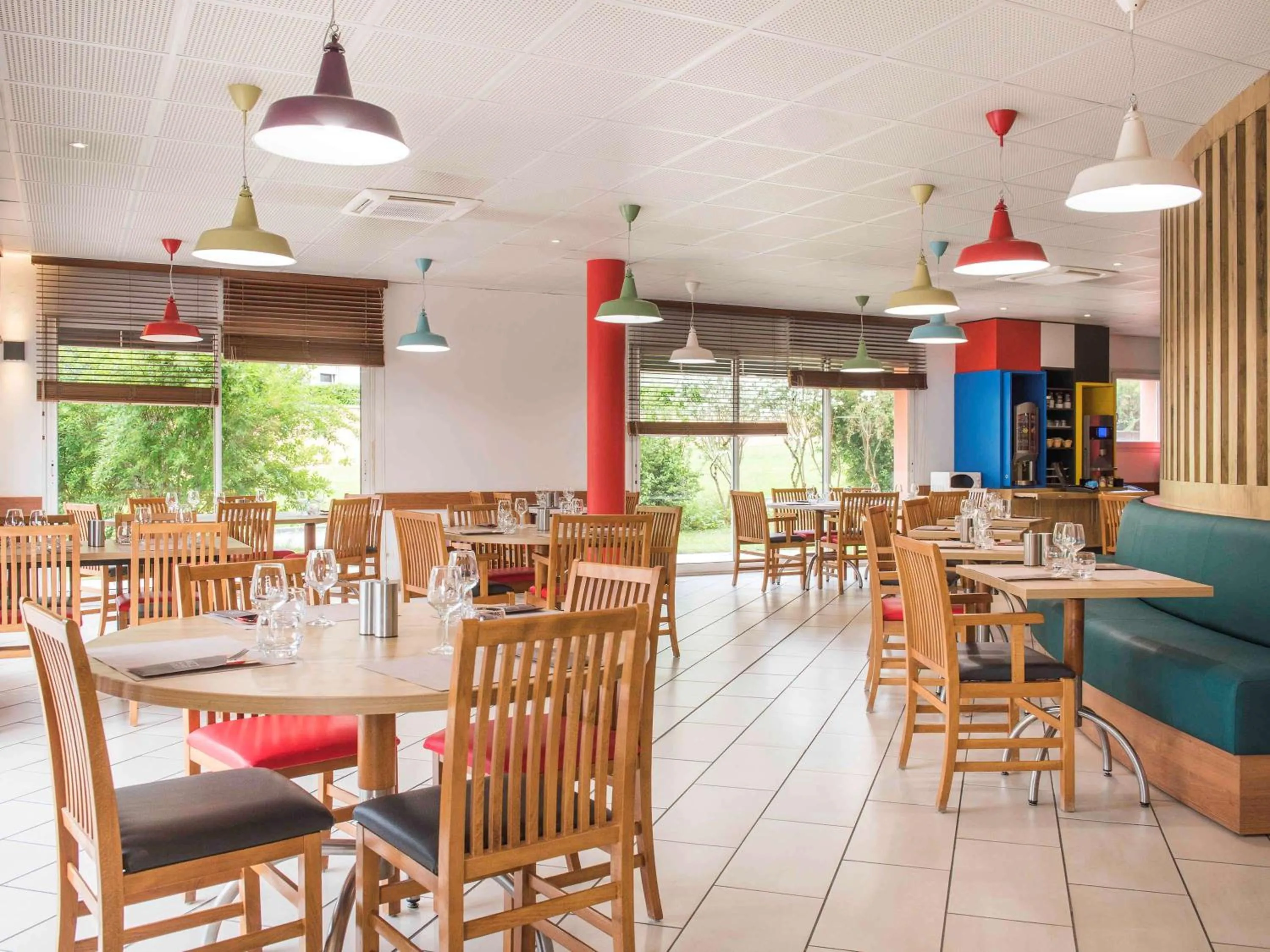 Restaurant/places to eat in ibis La Bresse Gérardmer