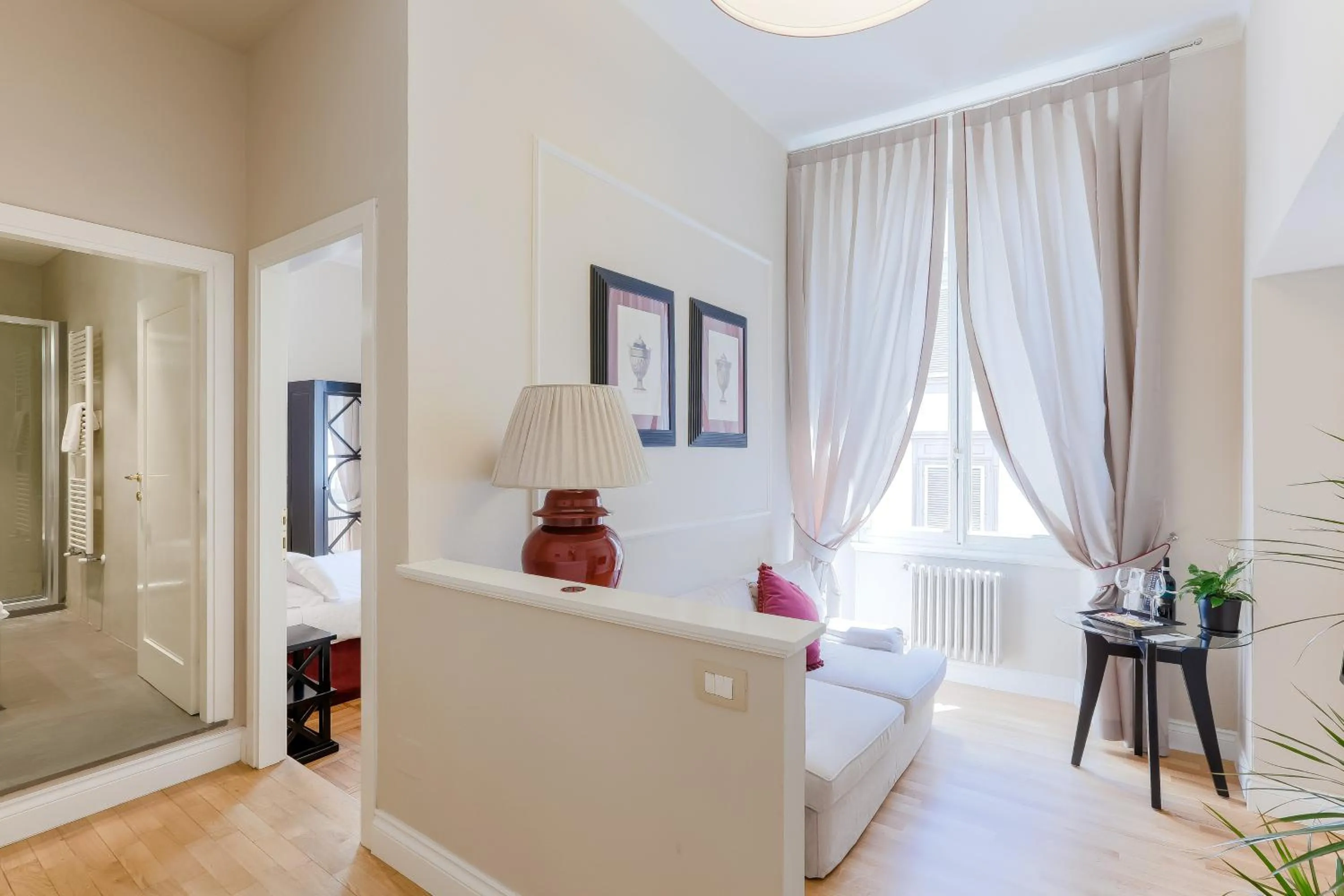 Decorative detail, Bed in Relais Tosinghi