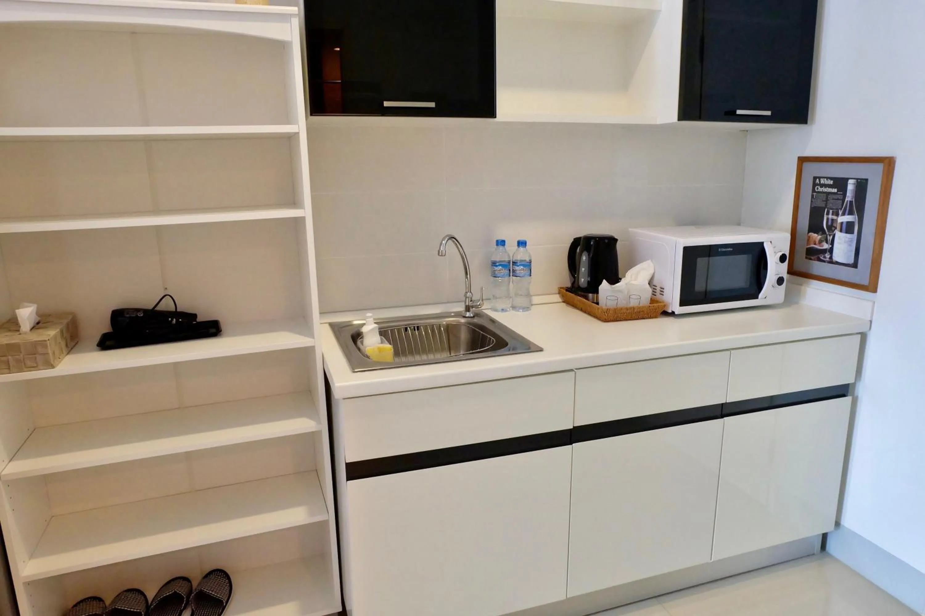 Photo of the whole room in DewyHouse