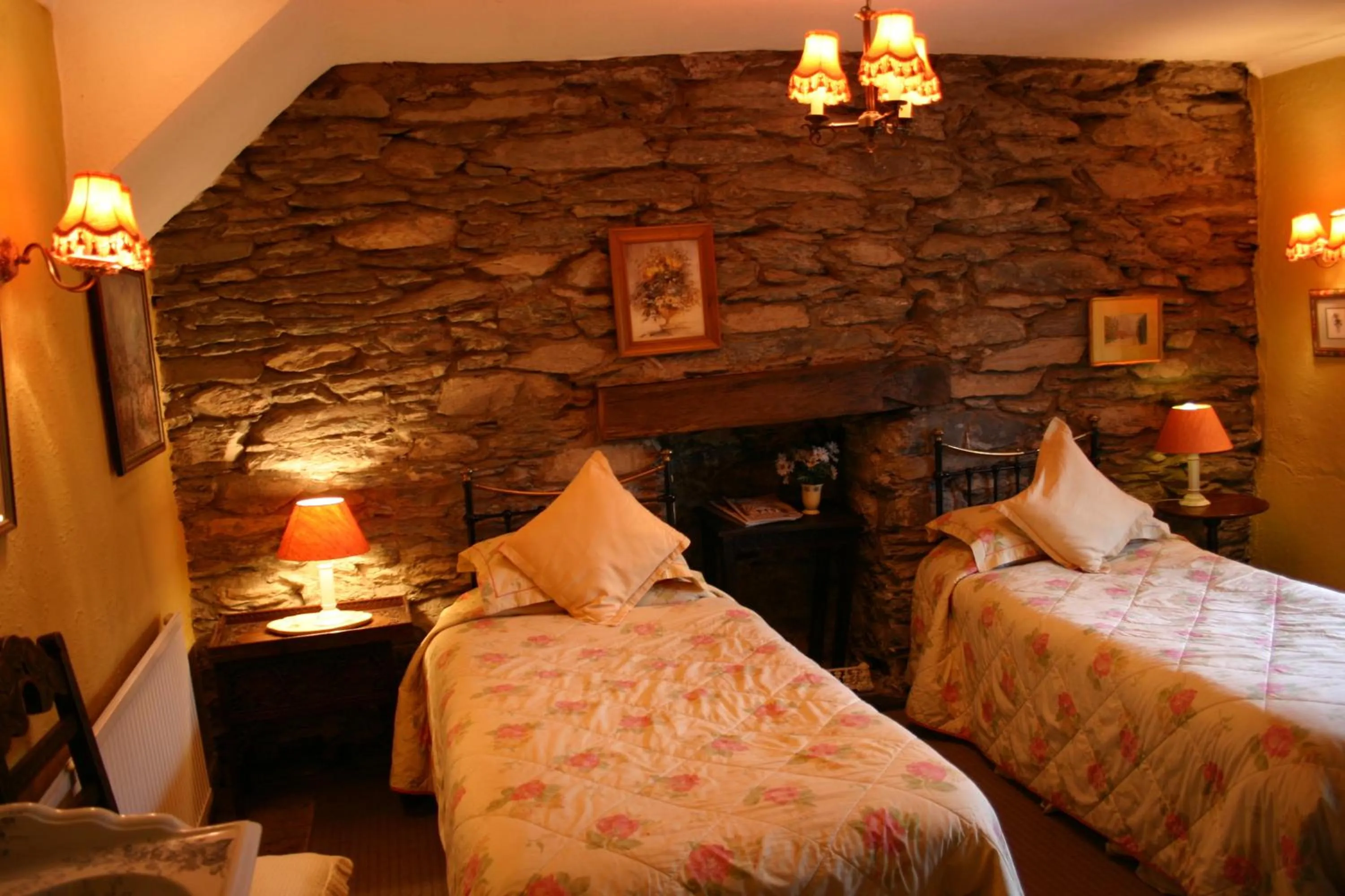 Bed in Ty Gwyn Hotel