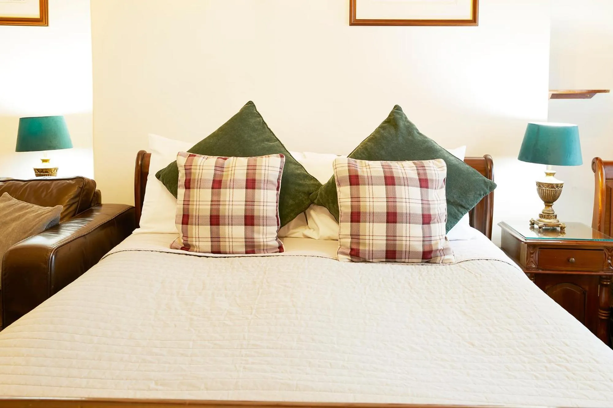 Bed in Mansion House