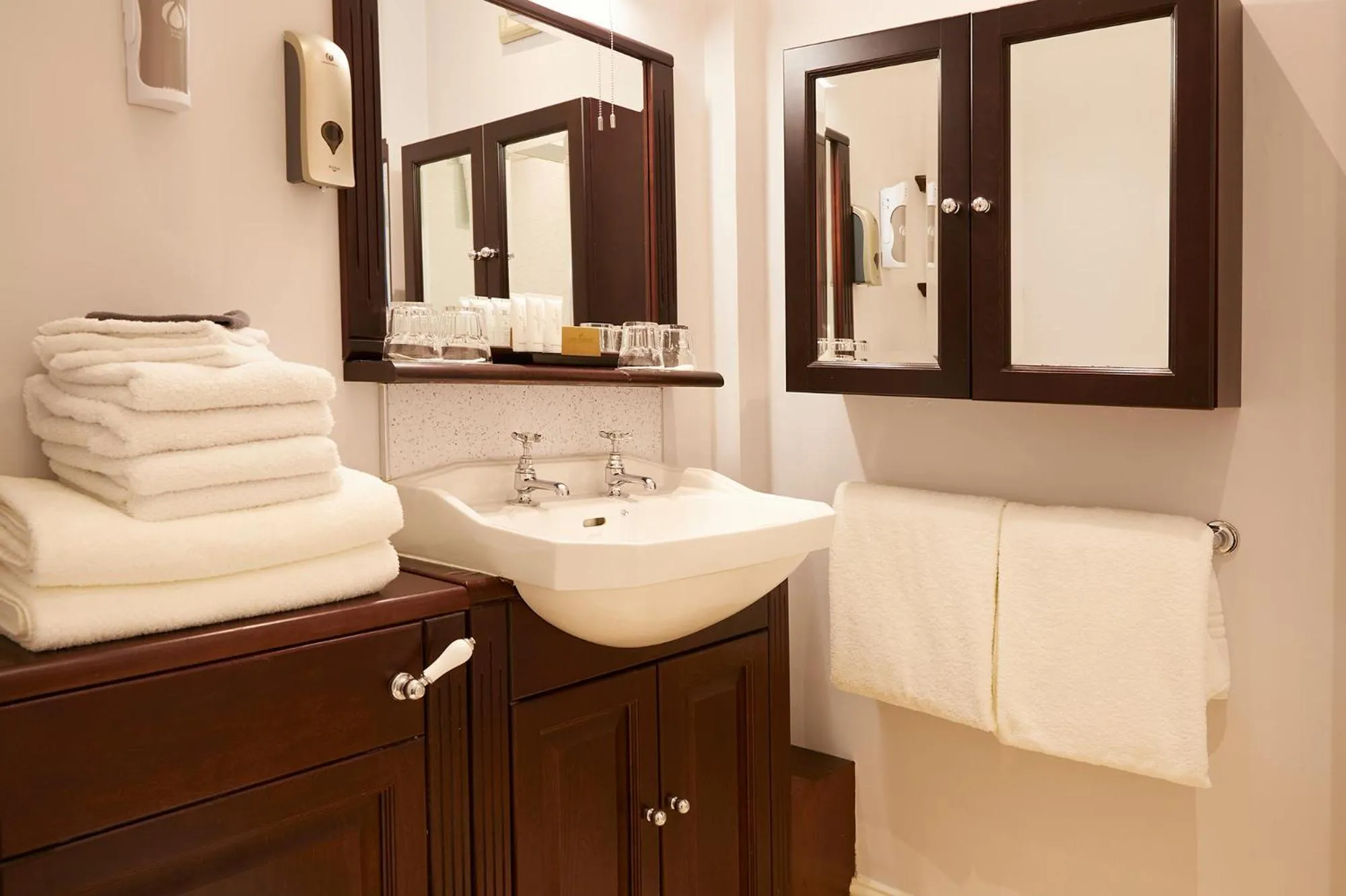 Bathroom in Mansion House