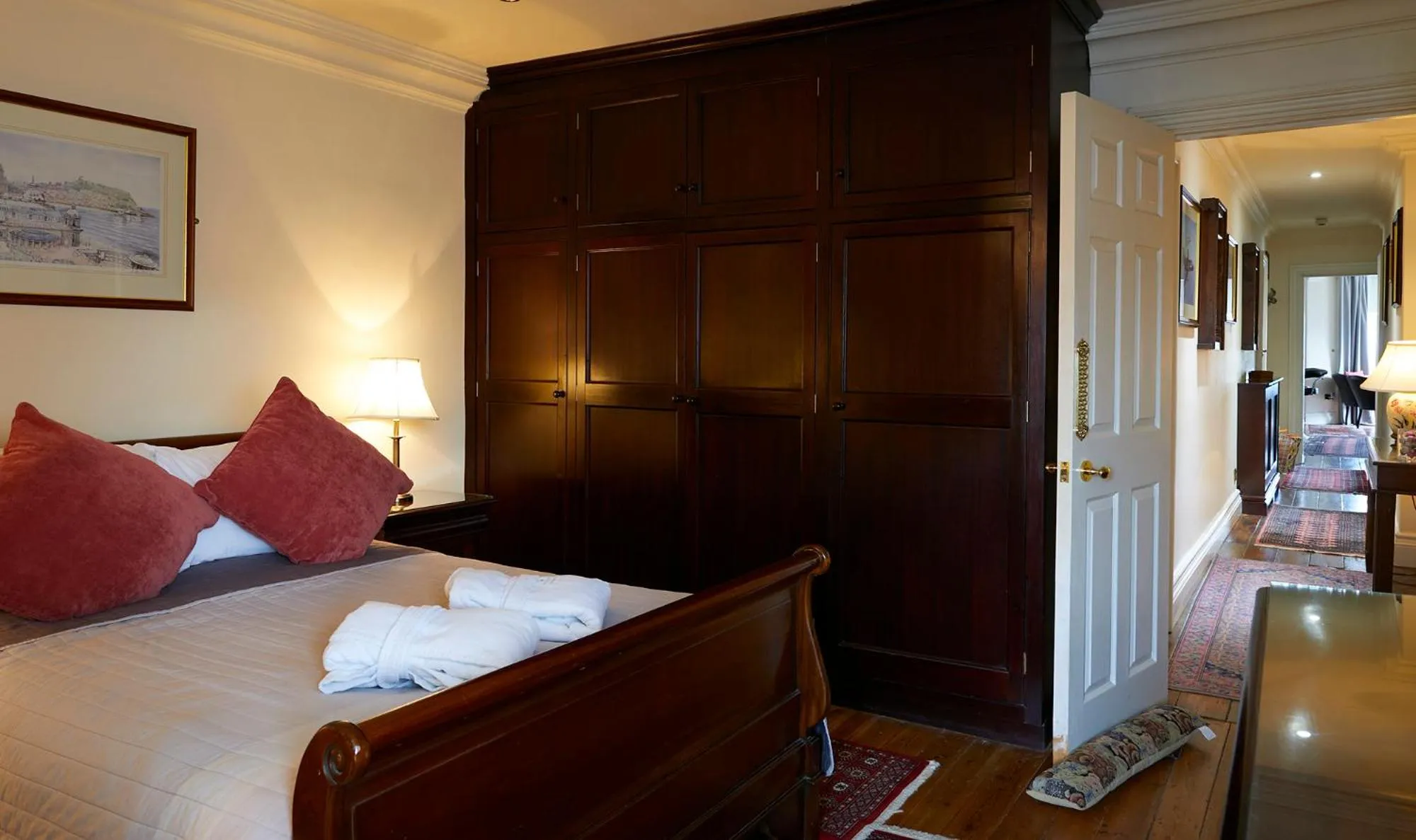 Bed in Mansion House