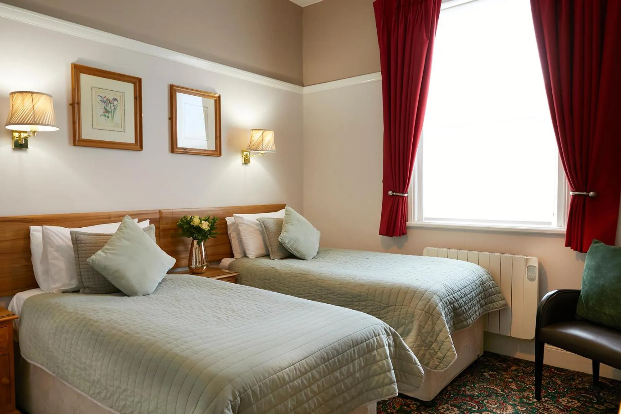 Bed in Mansion House