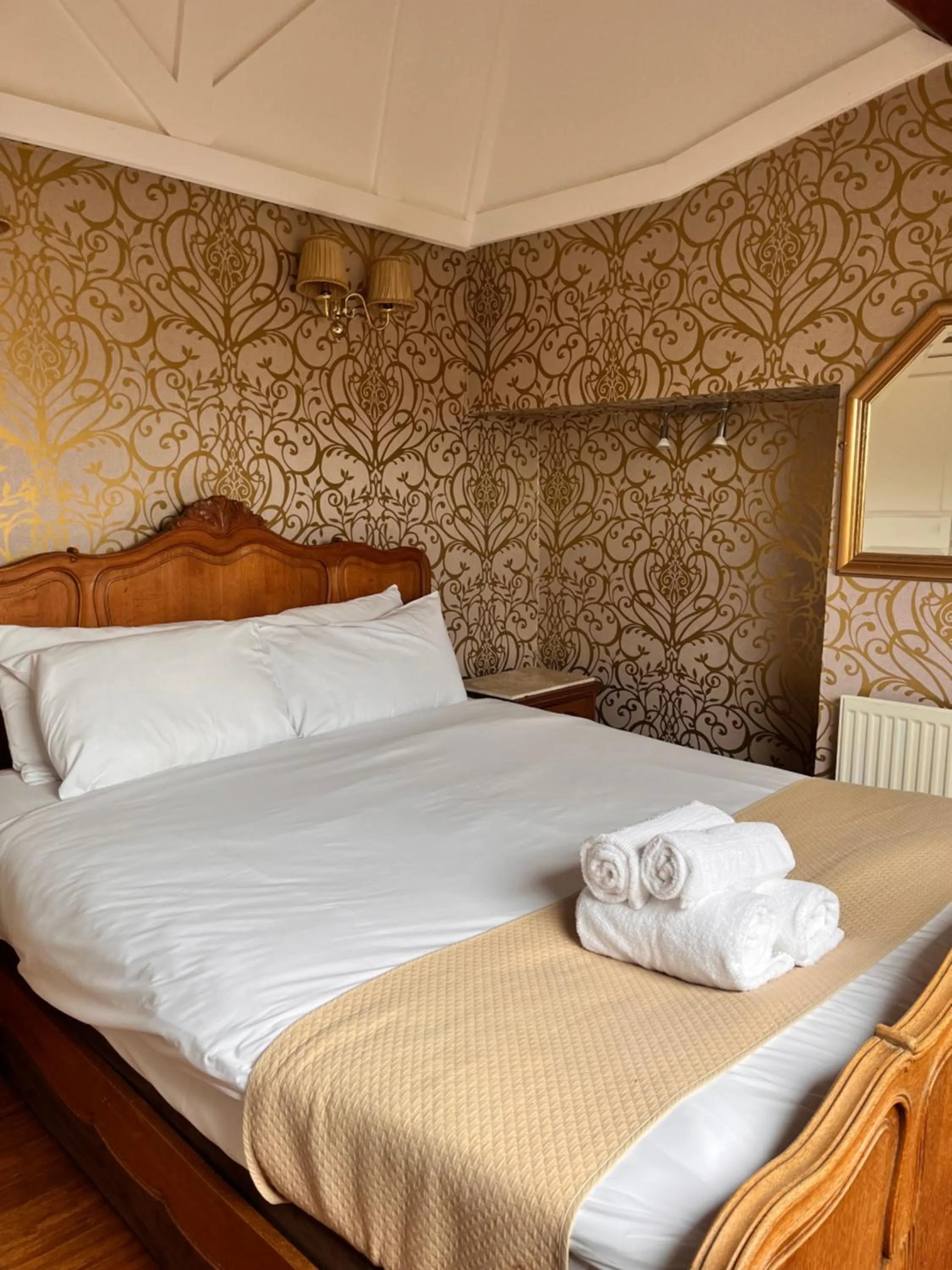 Bed in Rose Tor Hotel