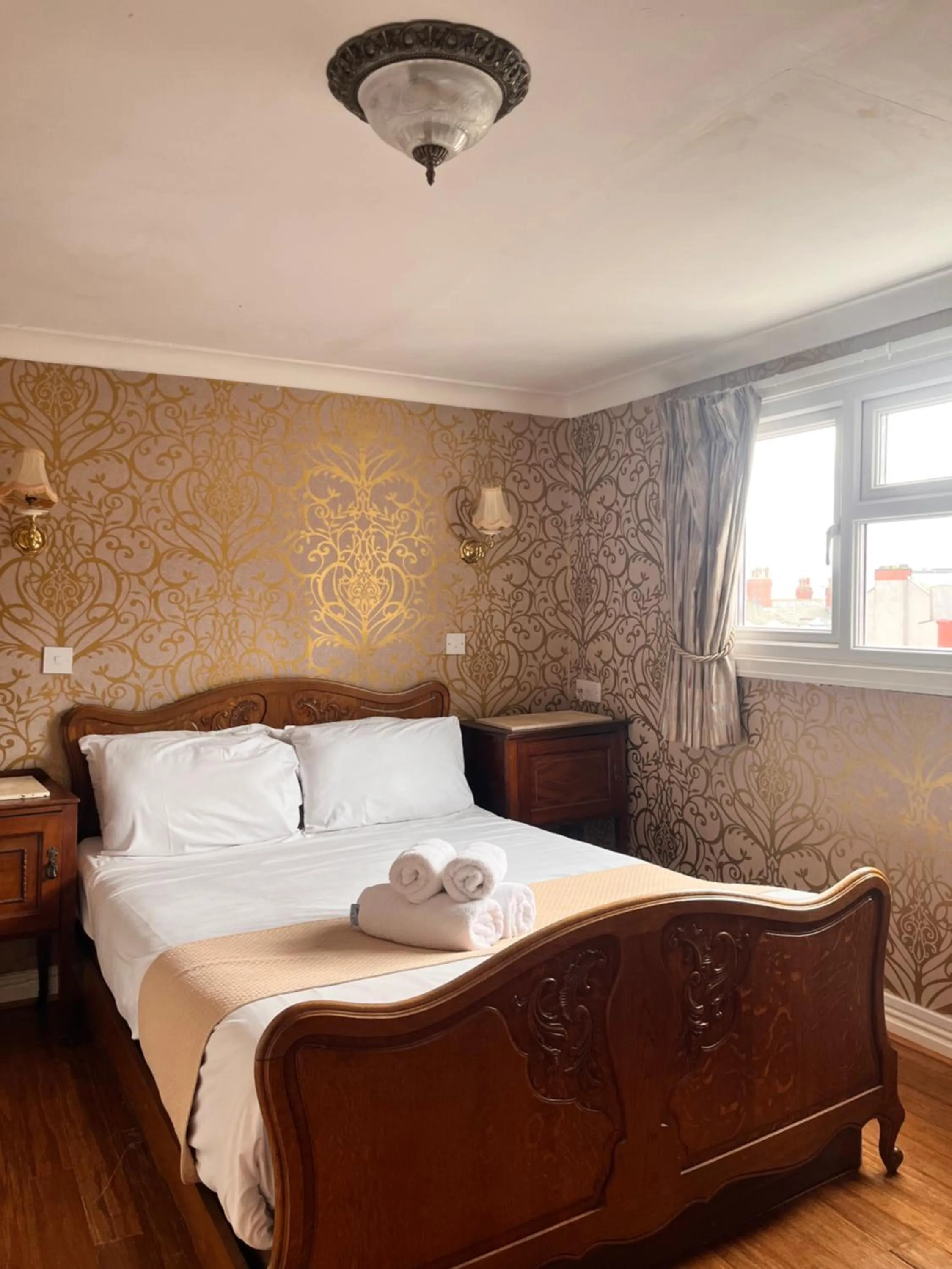 Bed in Rose Tor Hotel