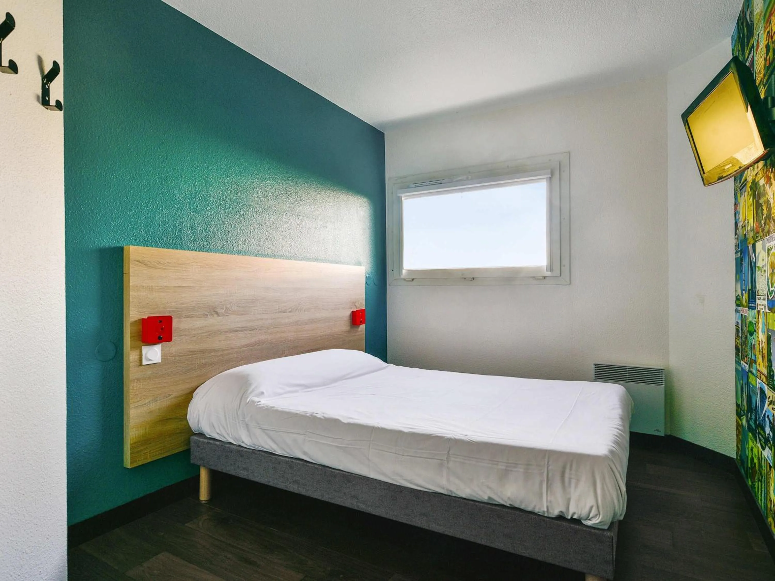 Bedroom, Bed in Hotel F1 Maurepas