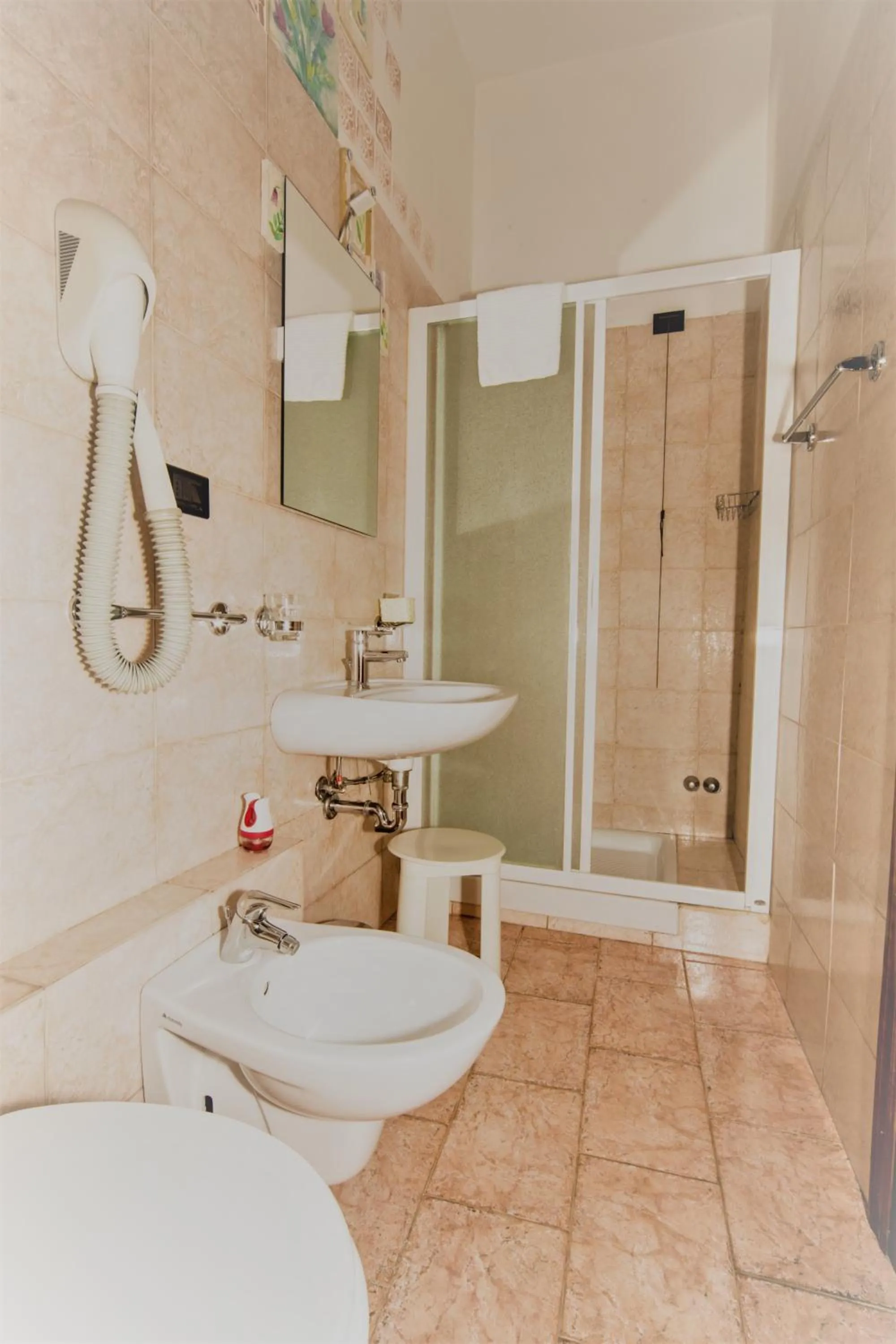 Bathroom in Hotel Porta Marmorea