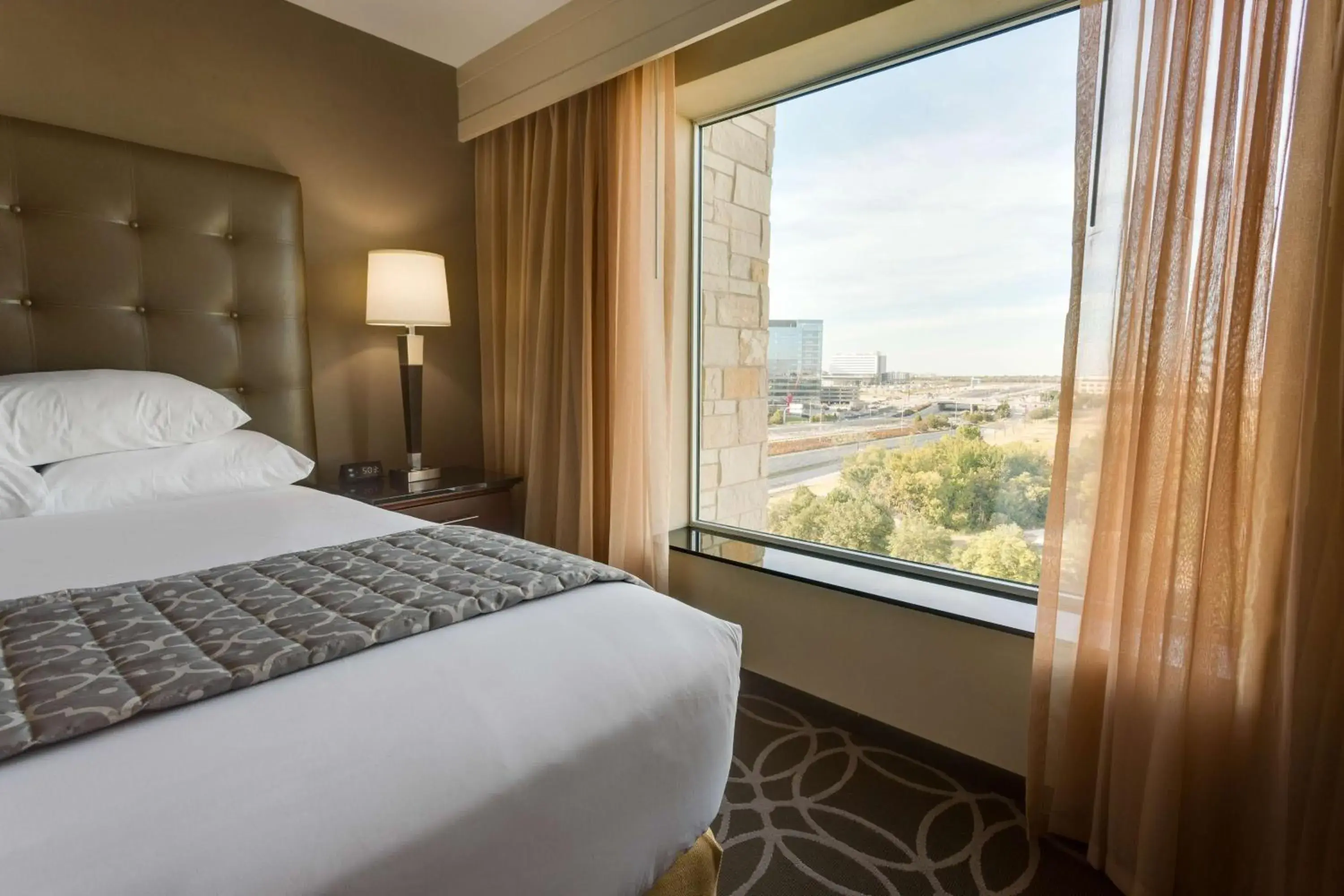 Superior King Room - Hearing Accessible, Tub in Drury Inn & Suites Dallas Frisco Superior King Room - Hearing Accessible, Tub in Drury Inn & Suites Dallas Frisco