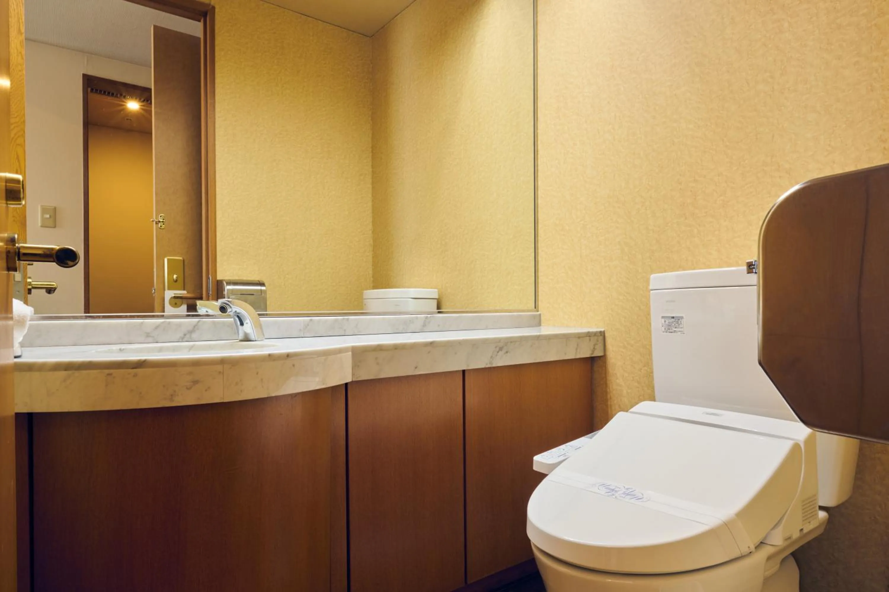 Toilet in Hotel Kumamoto Terrsa