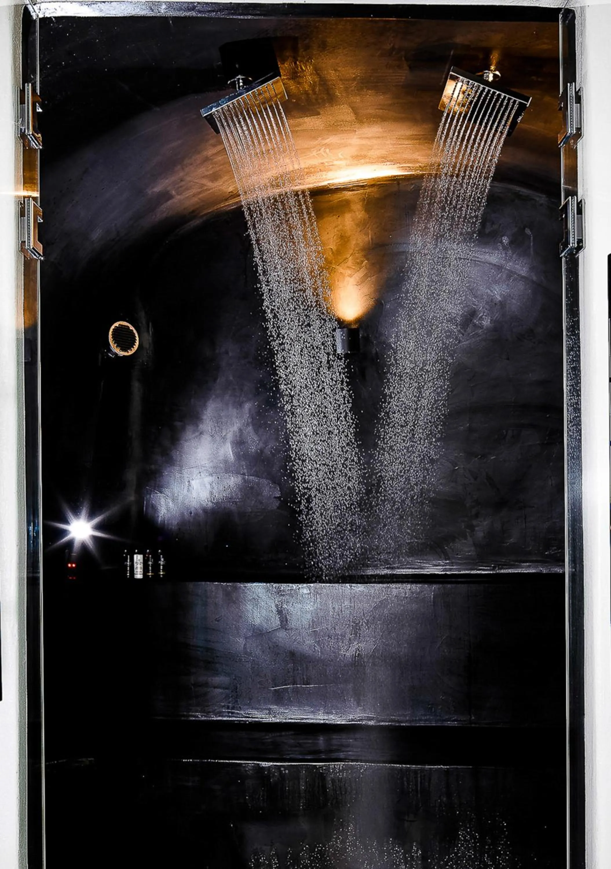 Shower in Dana Villas & Infinity Suites