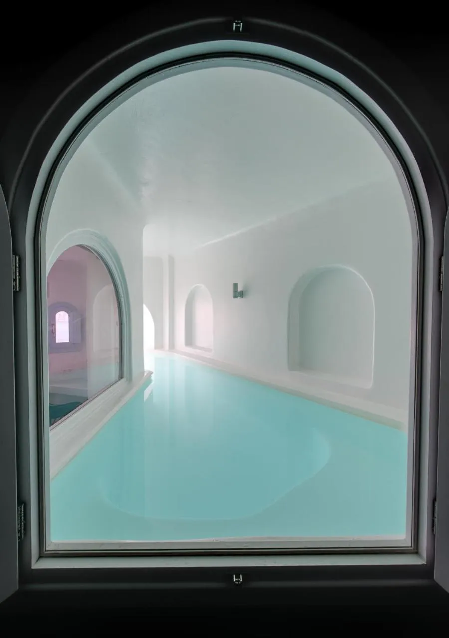 Swimming pool in Dana Villas & Infinity Suites