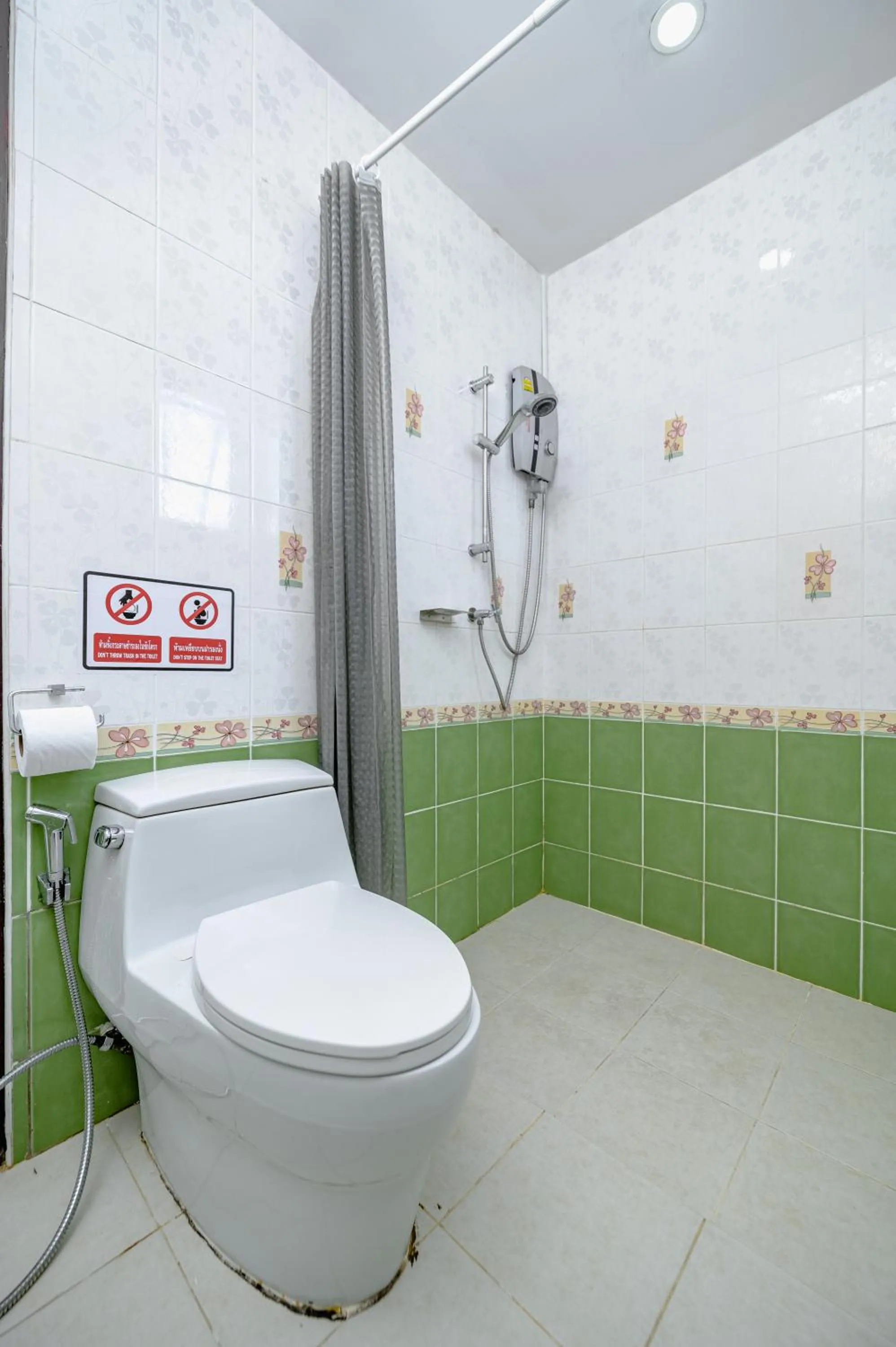 Bathroom in Gold Airport Suites