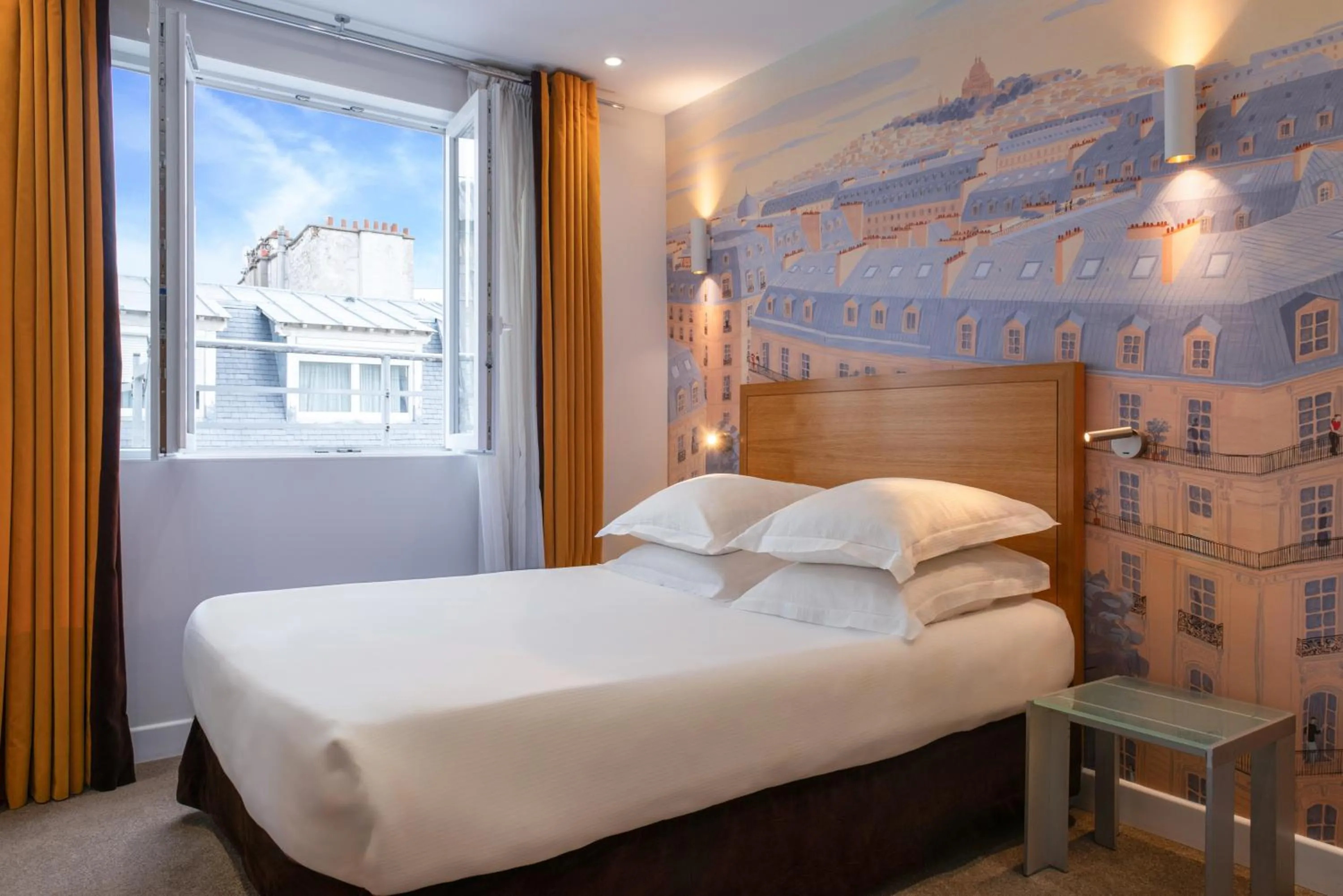 Bed in Hôtel Albe Saint Michel